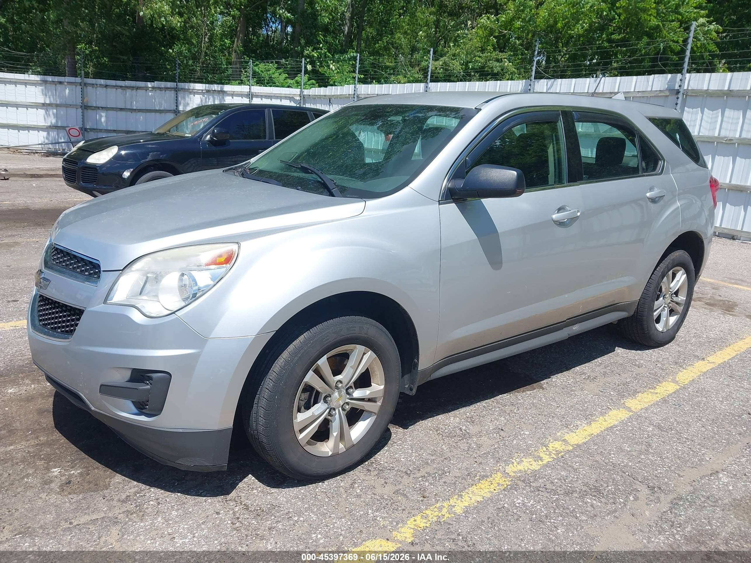 2014 Chevrolet Equinox Ls Silver vin: 2GNALAEK6E6185768