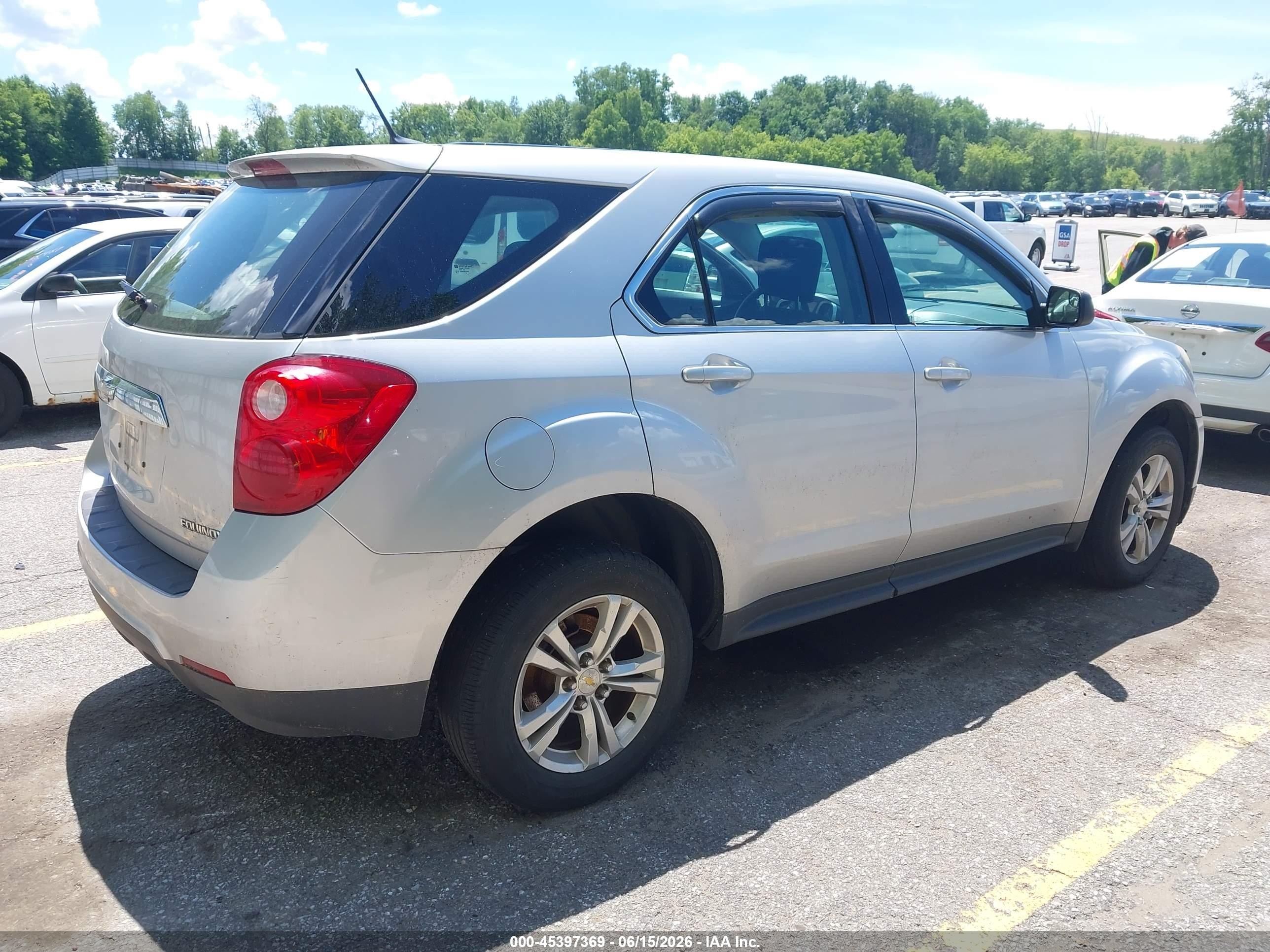2014 Chevrolet Equinox Ls Silver vin: 2GNALAEK6E6185768