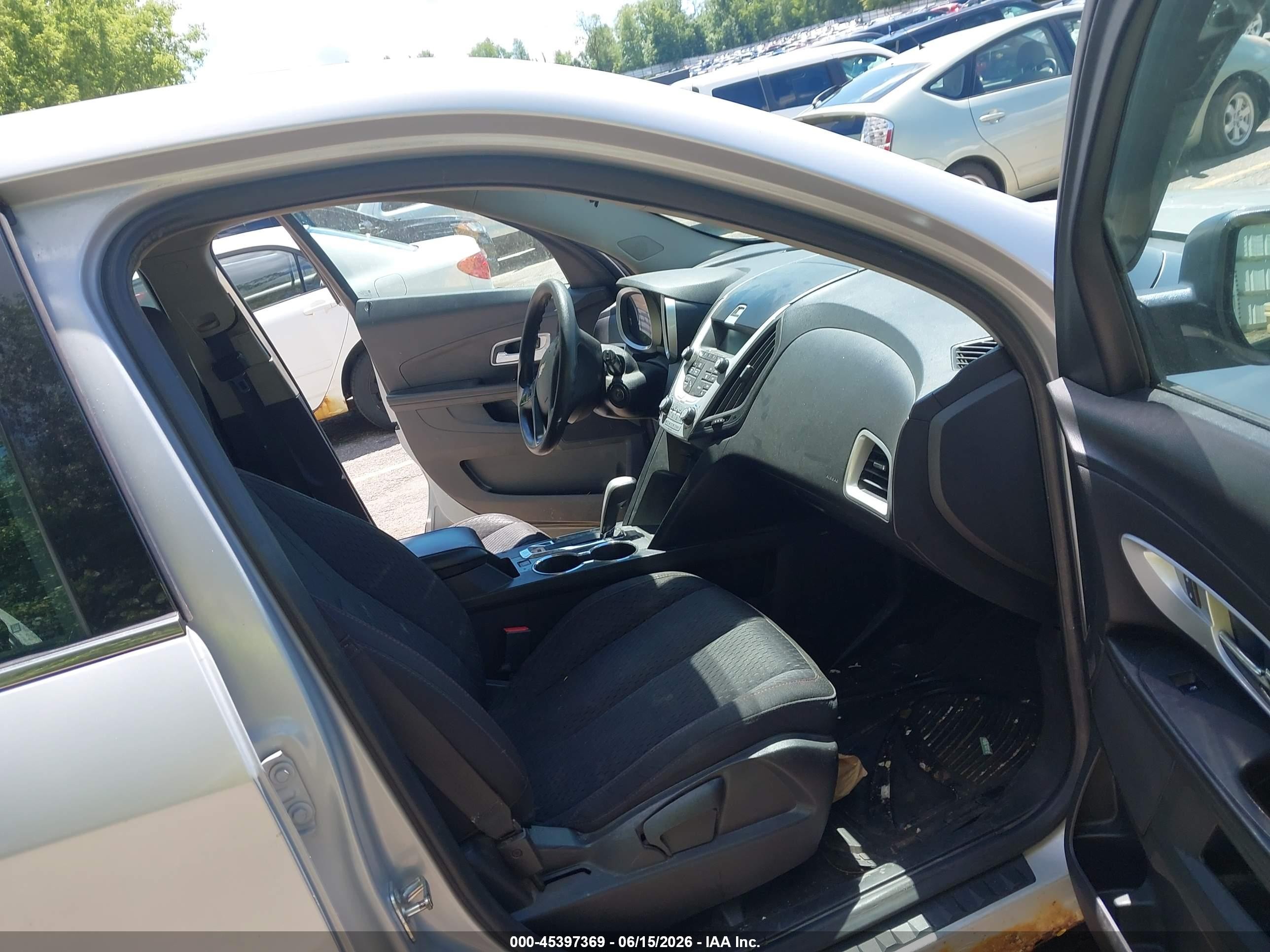 2014 Chevrolet Equinox Ls Silver vin: 2GNALAEK6E6185768