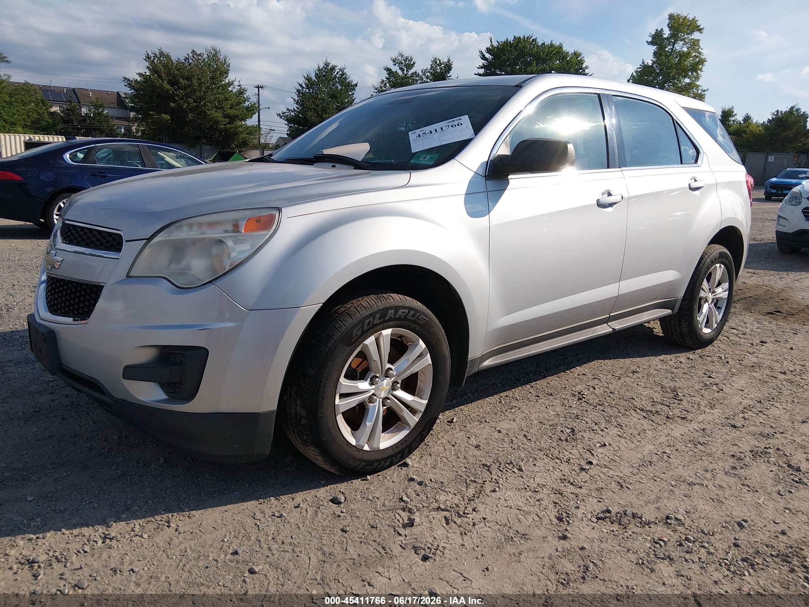 2014 Chevrolet Equinox Ls Серебряный vin: 2GNALAEK6E6236542