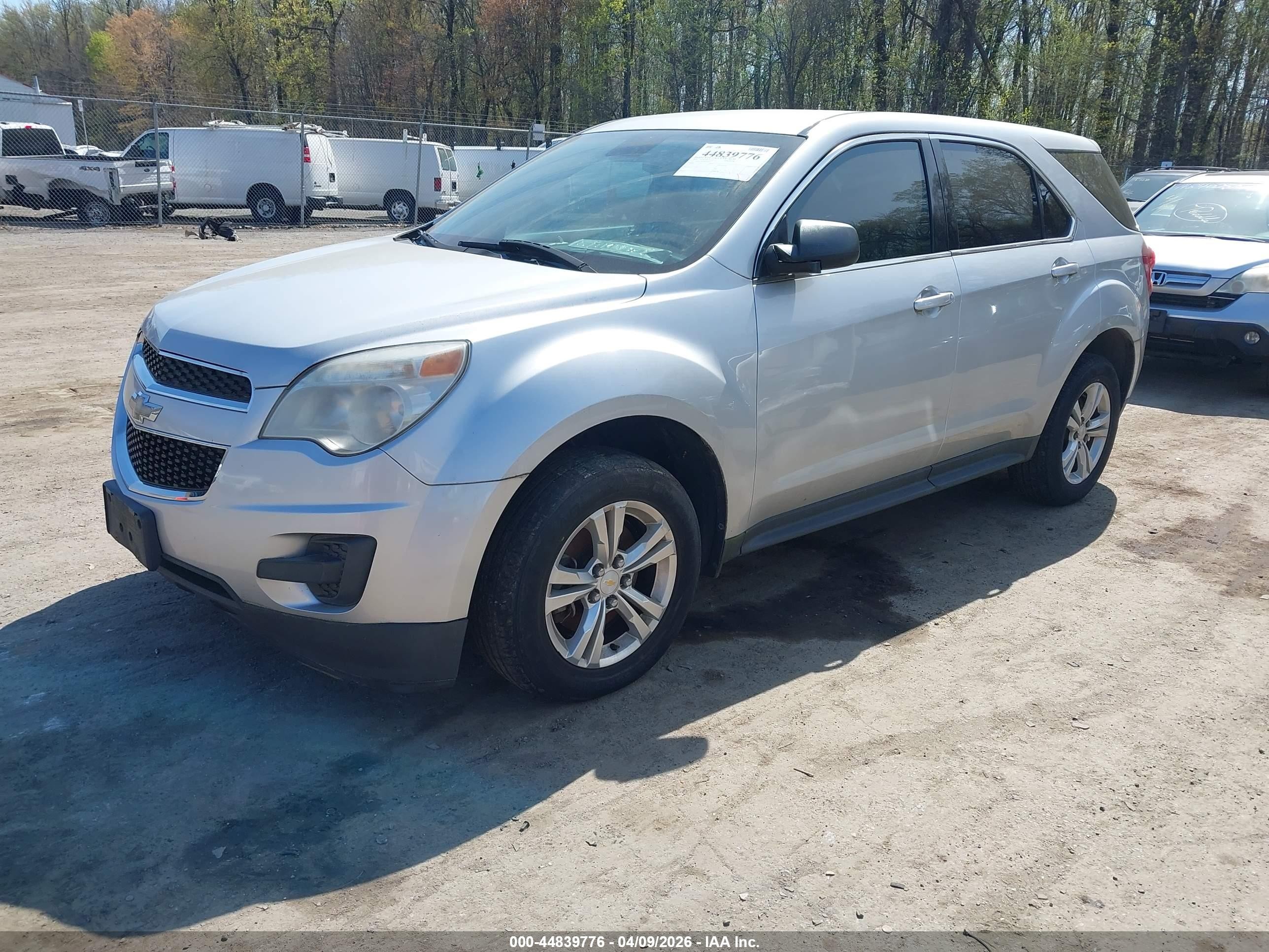 2014 Chevrolet Equinox Ls Silver vin: 2GNALAEK8E1138321