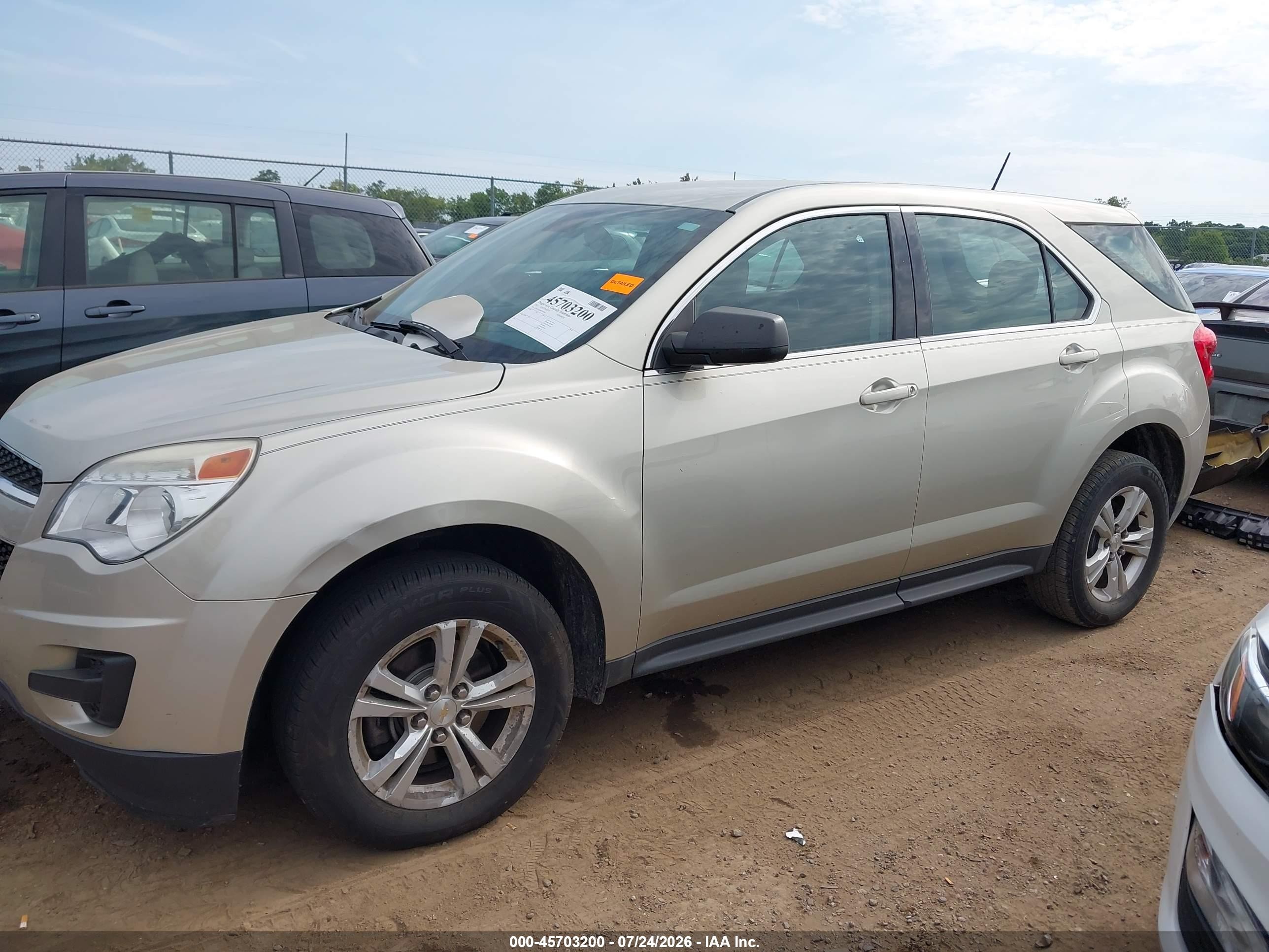 2015 Chevrolet Equinox Ls Cream vin: 2GNALAEK8F1164581