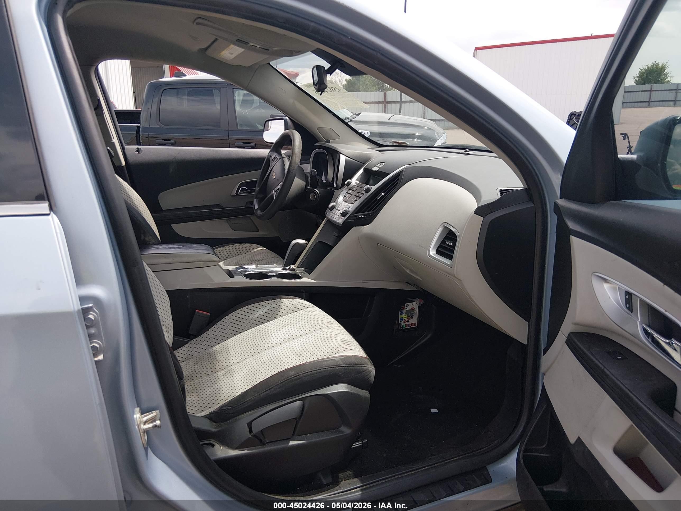 2014 Chevrolet Equinox Ls Серебряный vin: 2GNALAEK9E6305420