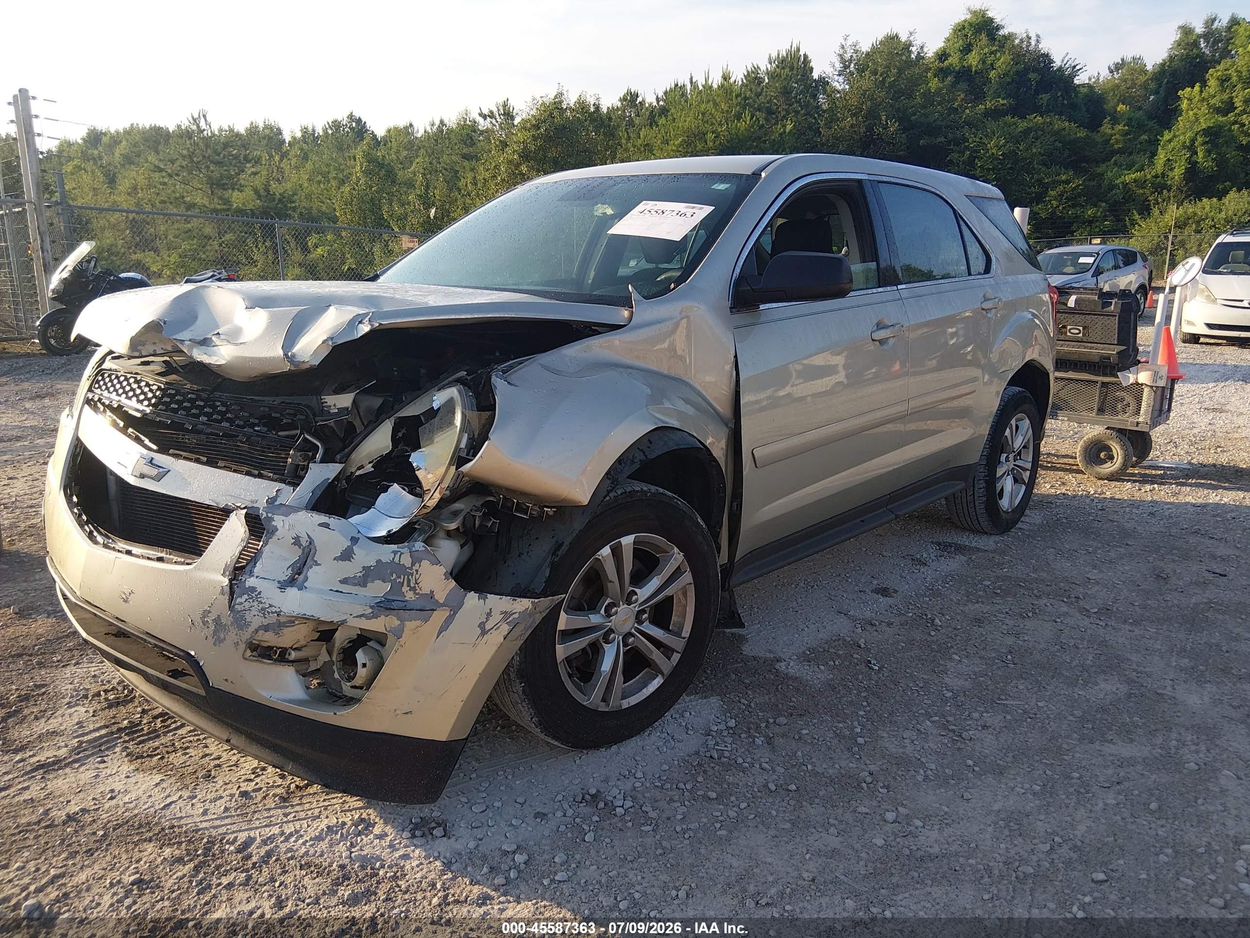 2014 Chevrolet Equinox Ls Silver vin: 2GNALAEKXE6352875