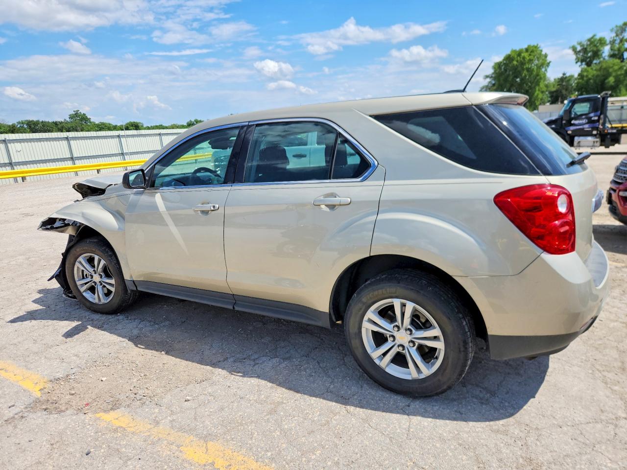 2015 Chevrolet Equinox Ls Tan vin: 2GNALAEKXF1101188