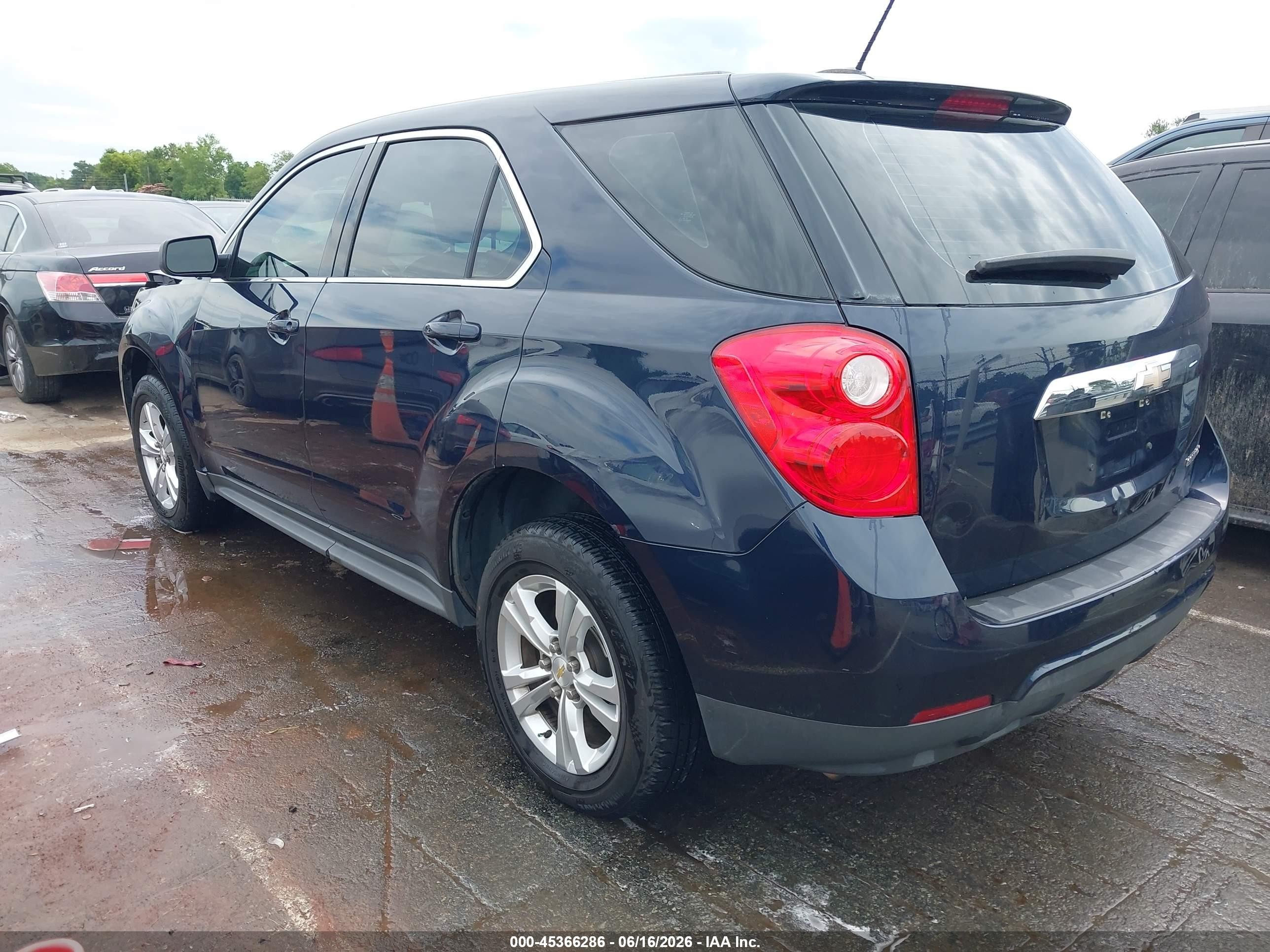 2015 Chevrolet Equinox Ls Blue vin: 2GNALAEKXF1167143