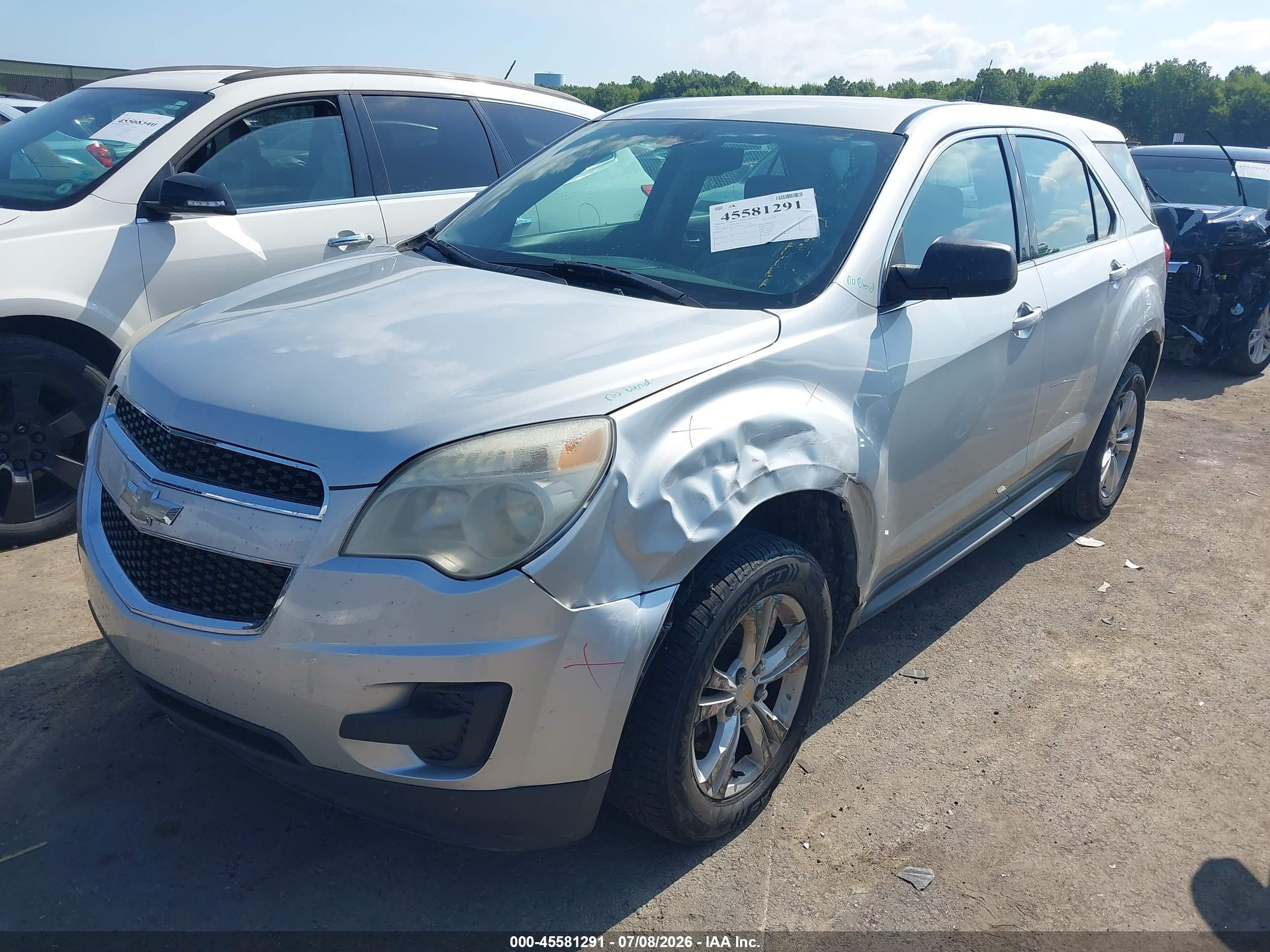 2011 Chevrolet Equinox Ls Серебряный vin: 2GNALBEC0B1297246