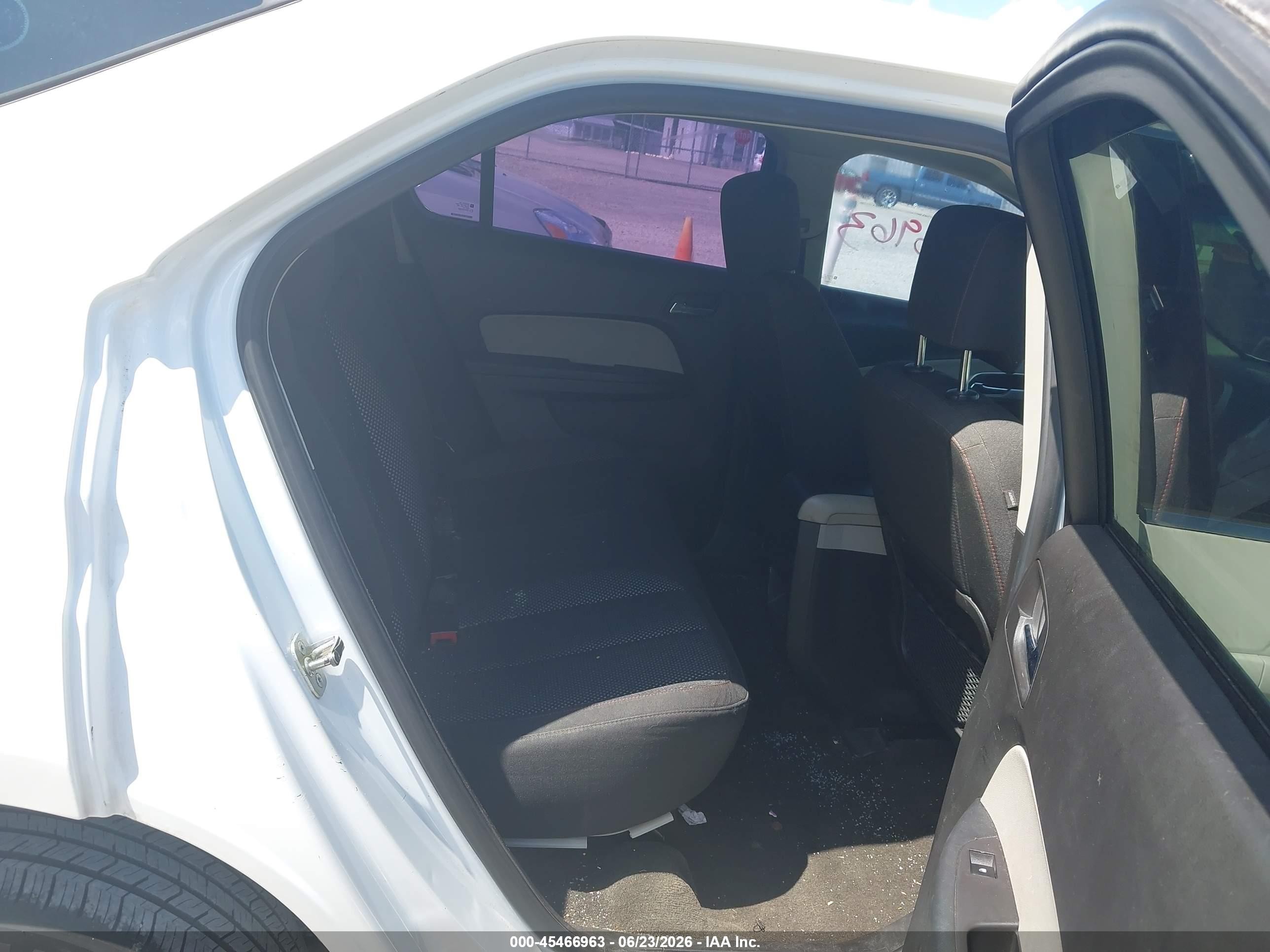 2011 Chevrolet Equinox Ls White vin: 2GNALBEC0B1333775