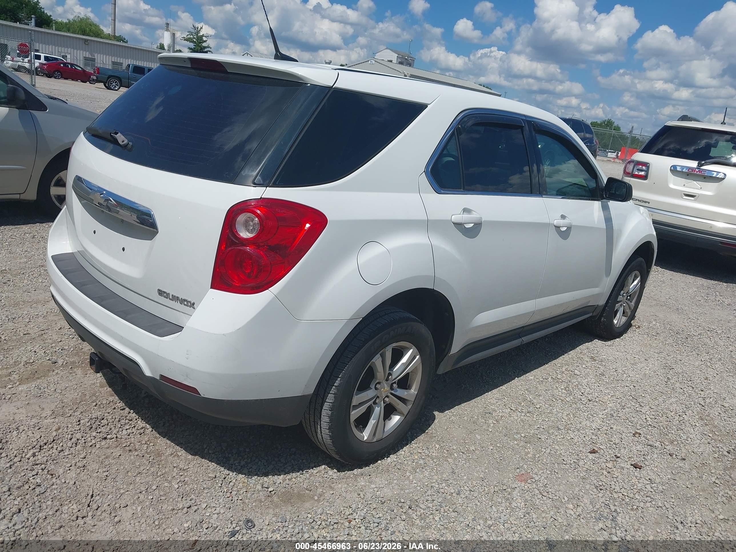 2011 Chevrolet Equinox Ls White vin: 2GNALBEC0B1333775