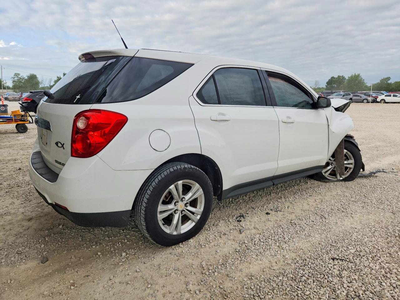 2011 Chevrolet Equinox Ls Белый vin: 2GNALBEC3B1319532