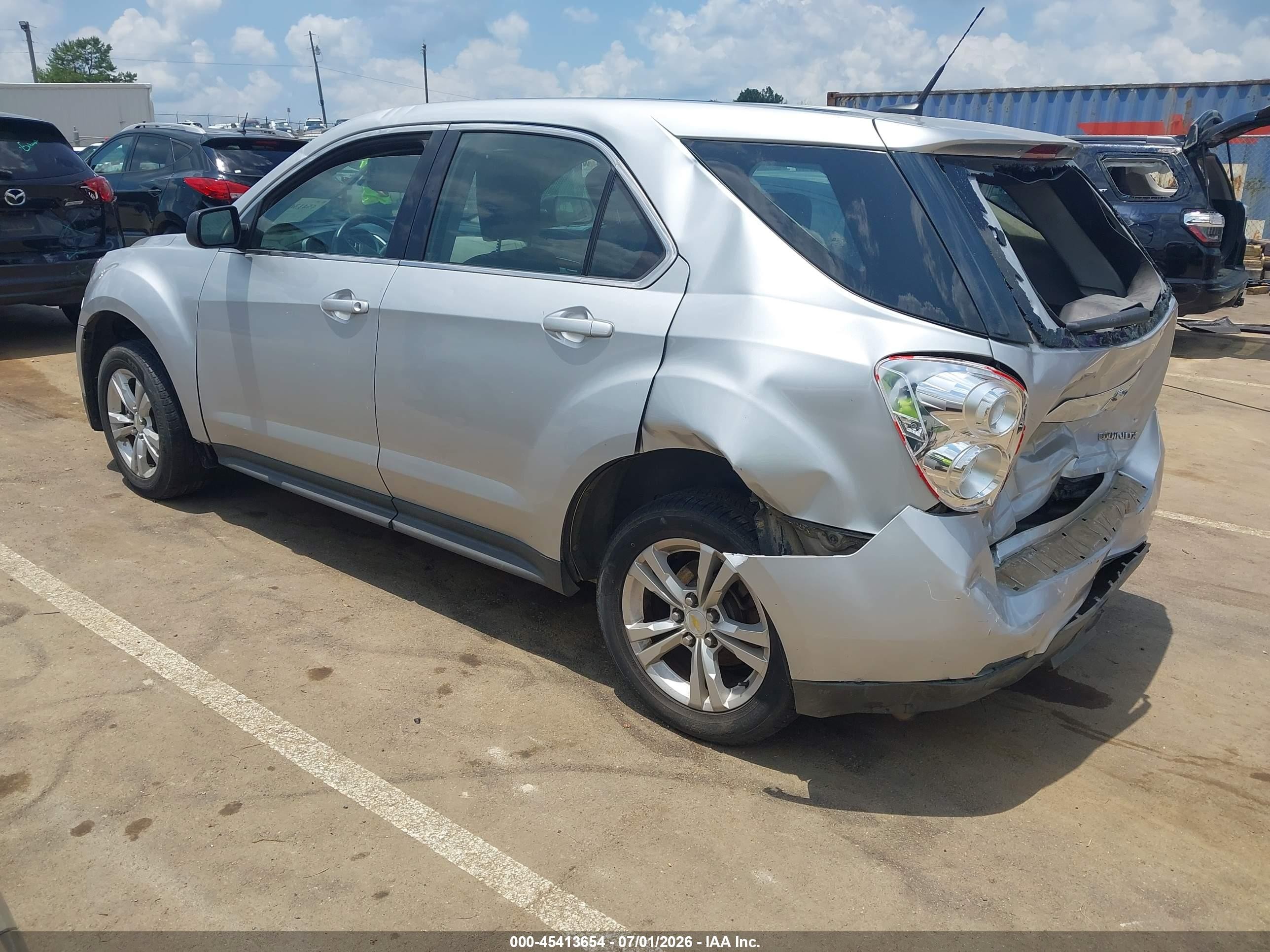 2011 Chevrolet Equinox Ls Серебряный vin: 2GNALBEC4B1296150