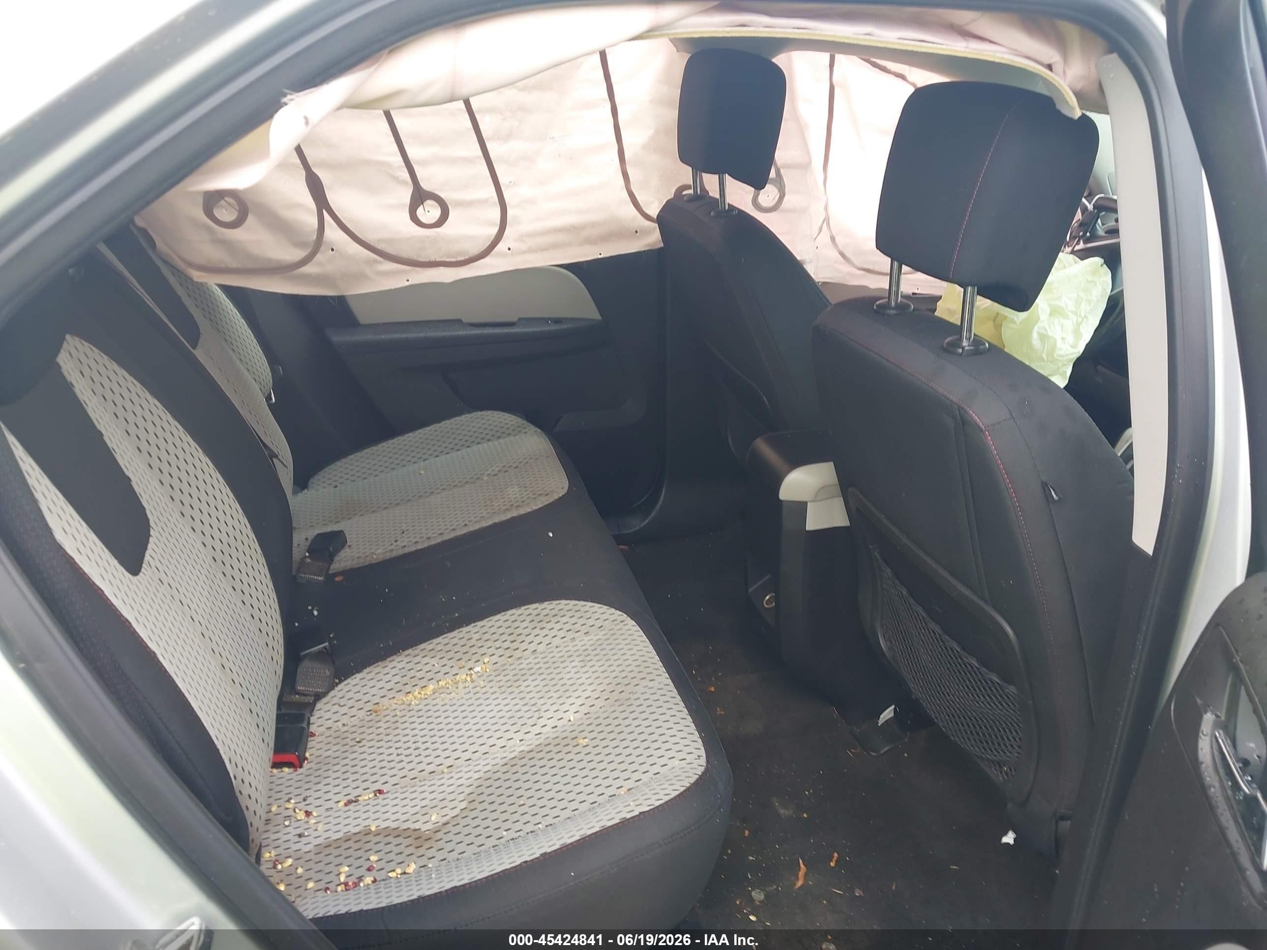 2011 Chevrolet Equinox Ls Silver vin: 2GNALBEC5B1336381