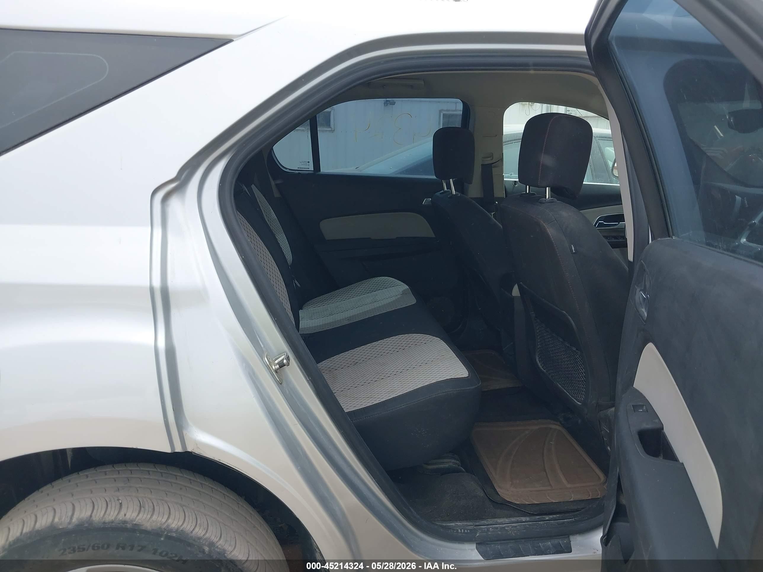 2011 Chevrolet Equinox Ls Silver vin: 2GNALBEC6B1252926