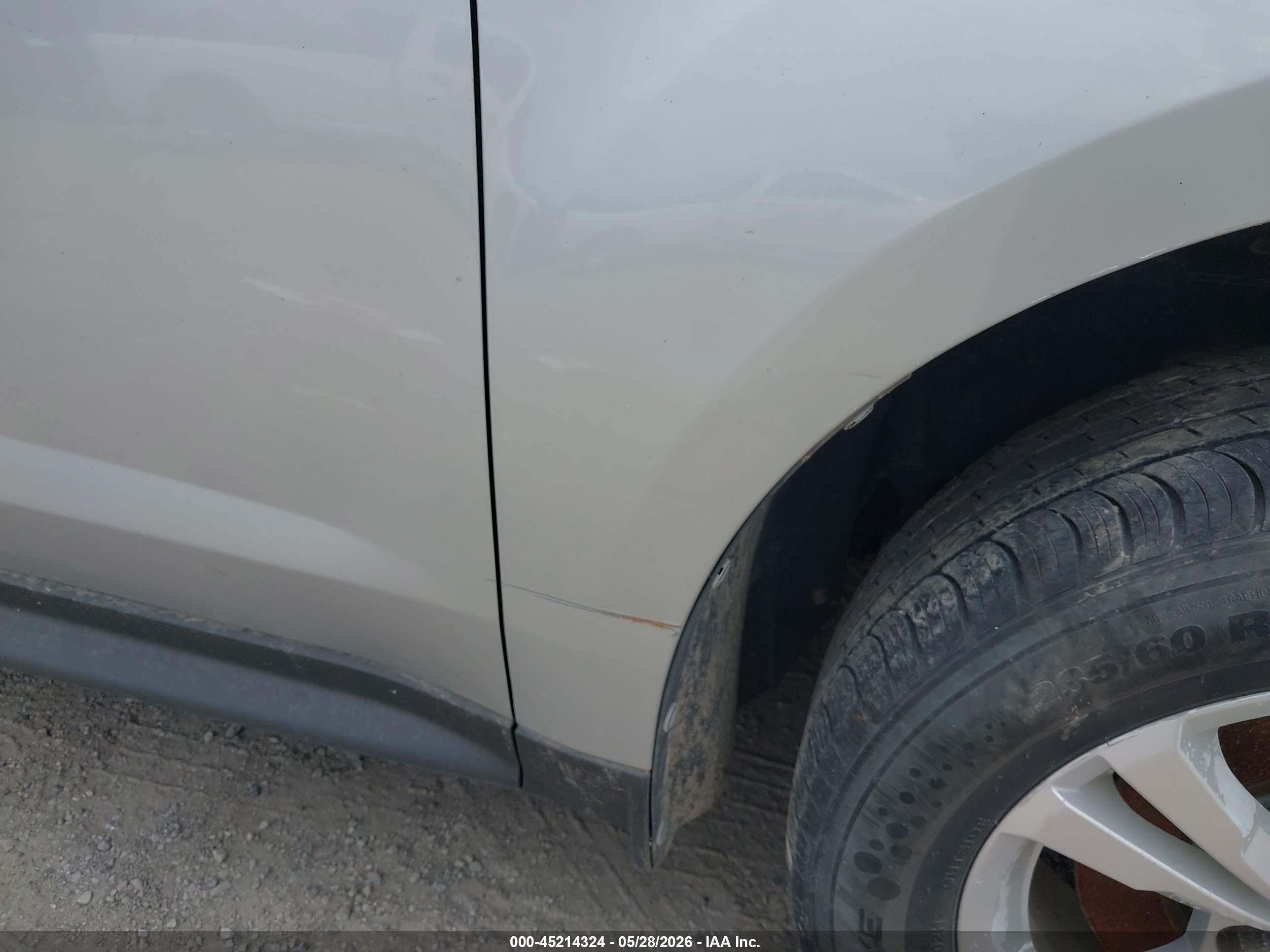 2011 Chevrolet Equinox Ls Silver vin: 2GNALBEC6B1252926