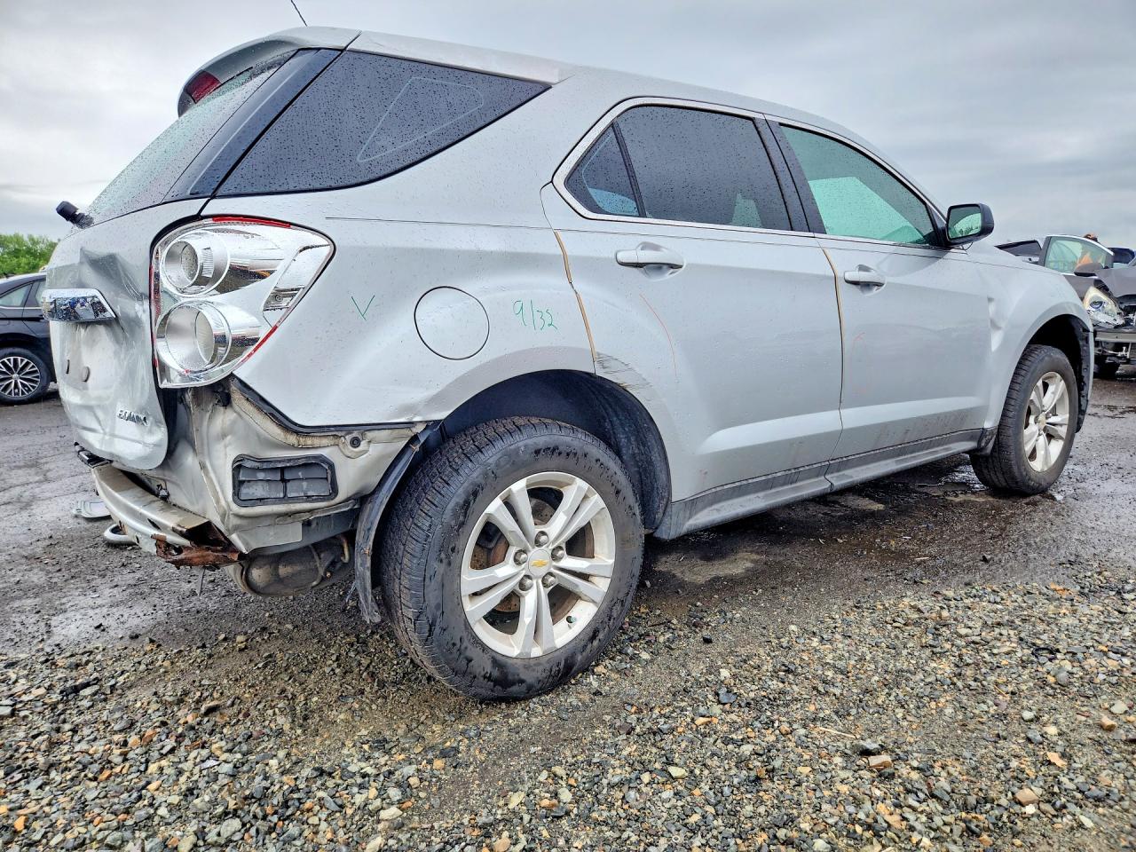 2011 Chevrolet Equinox Ls Silver vin: 2GNALBEC6B1292634