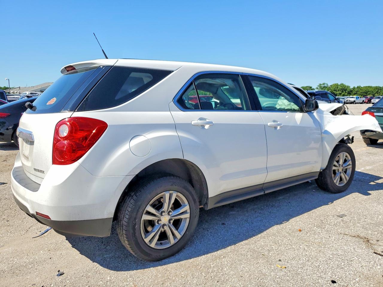 2011 Chevrolet Equinox Ls White vin: 2GNALBEC7B1239733