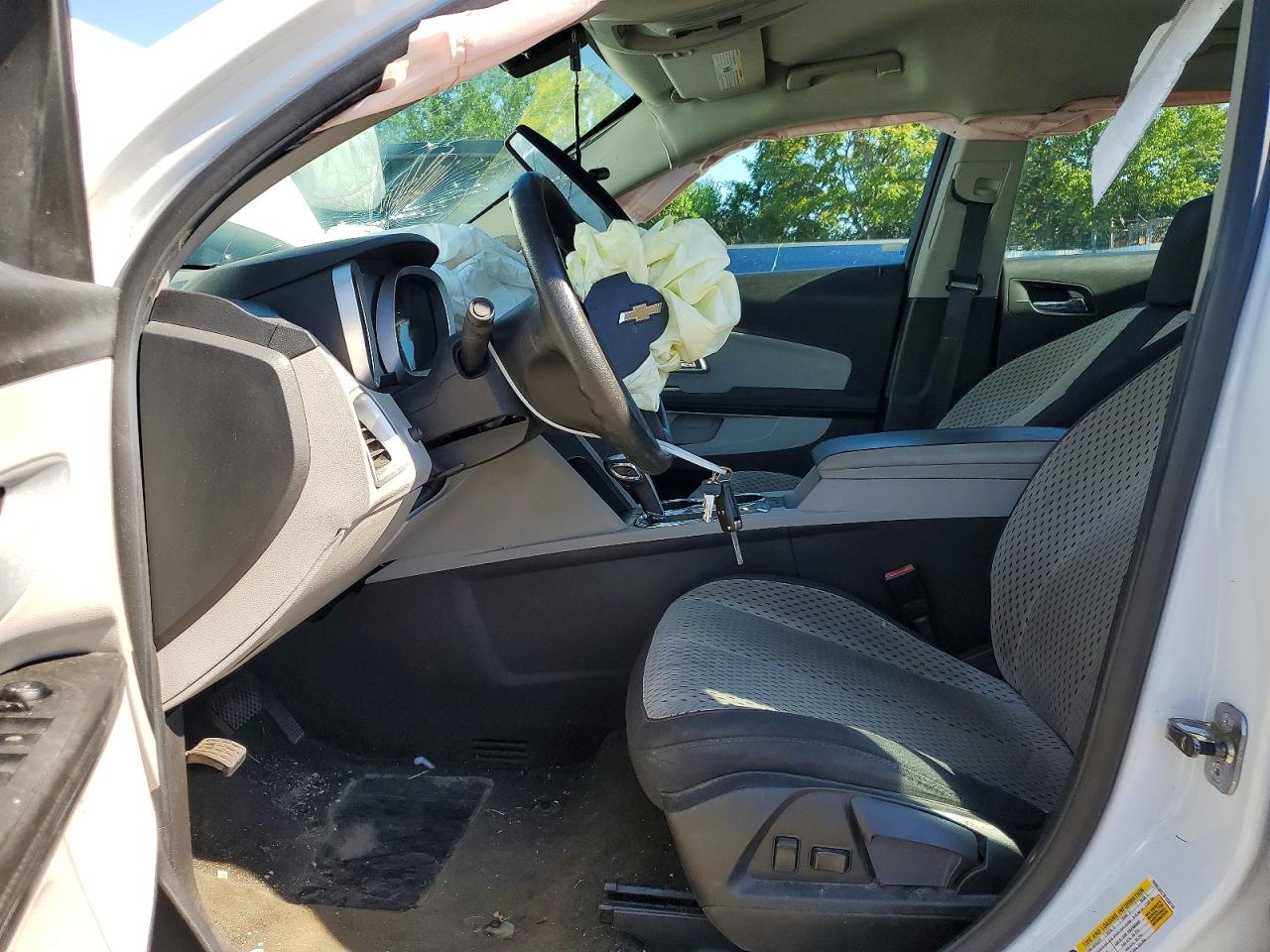 2011 Chevrolet Equinox Ls White vin: 2GNALBEC7B1239733