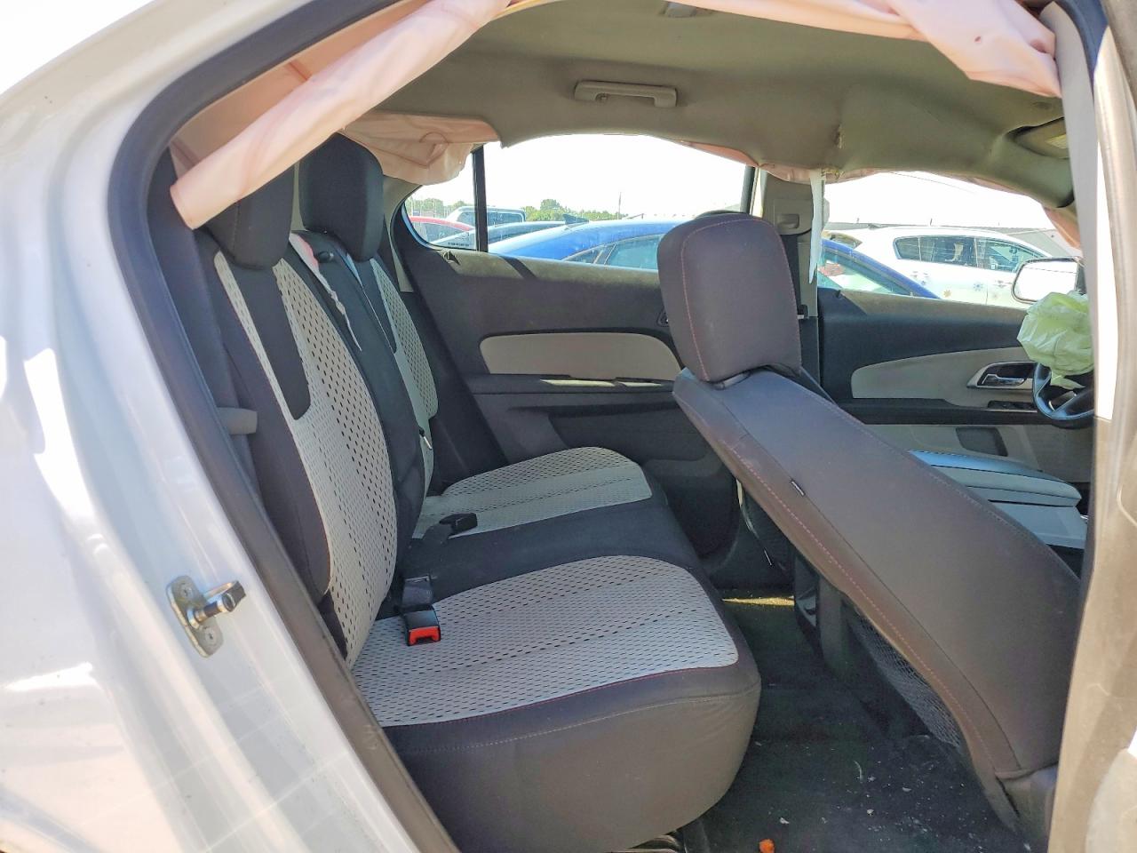 2011 Chevrolet Equinox Ls White vin: 2GNALBEC7B1239733