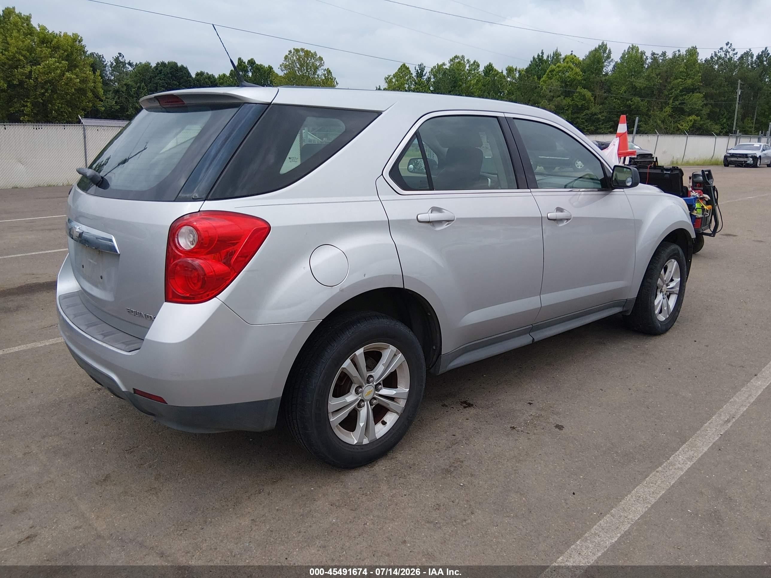 2011 Chevrolet Equinox Ls Silver vin: 2GNALBEC7B1290732