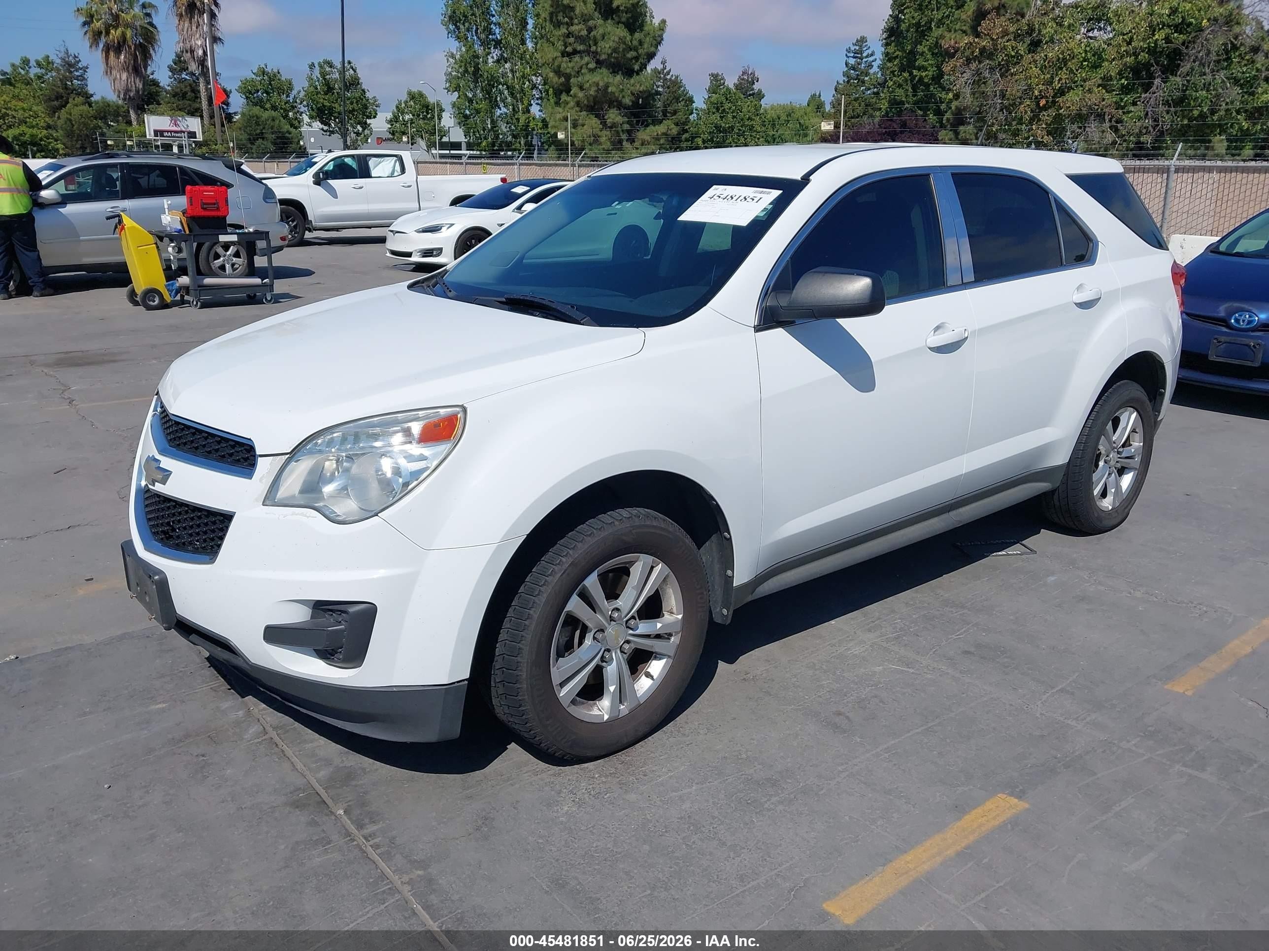 2011 Chevrolet Equinox Ls White vin: 2GNALBEC8B1217871