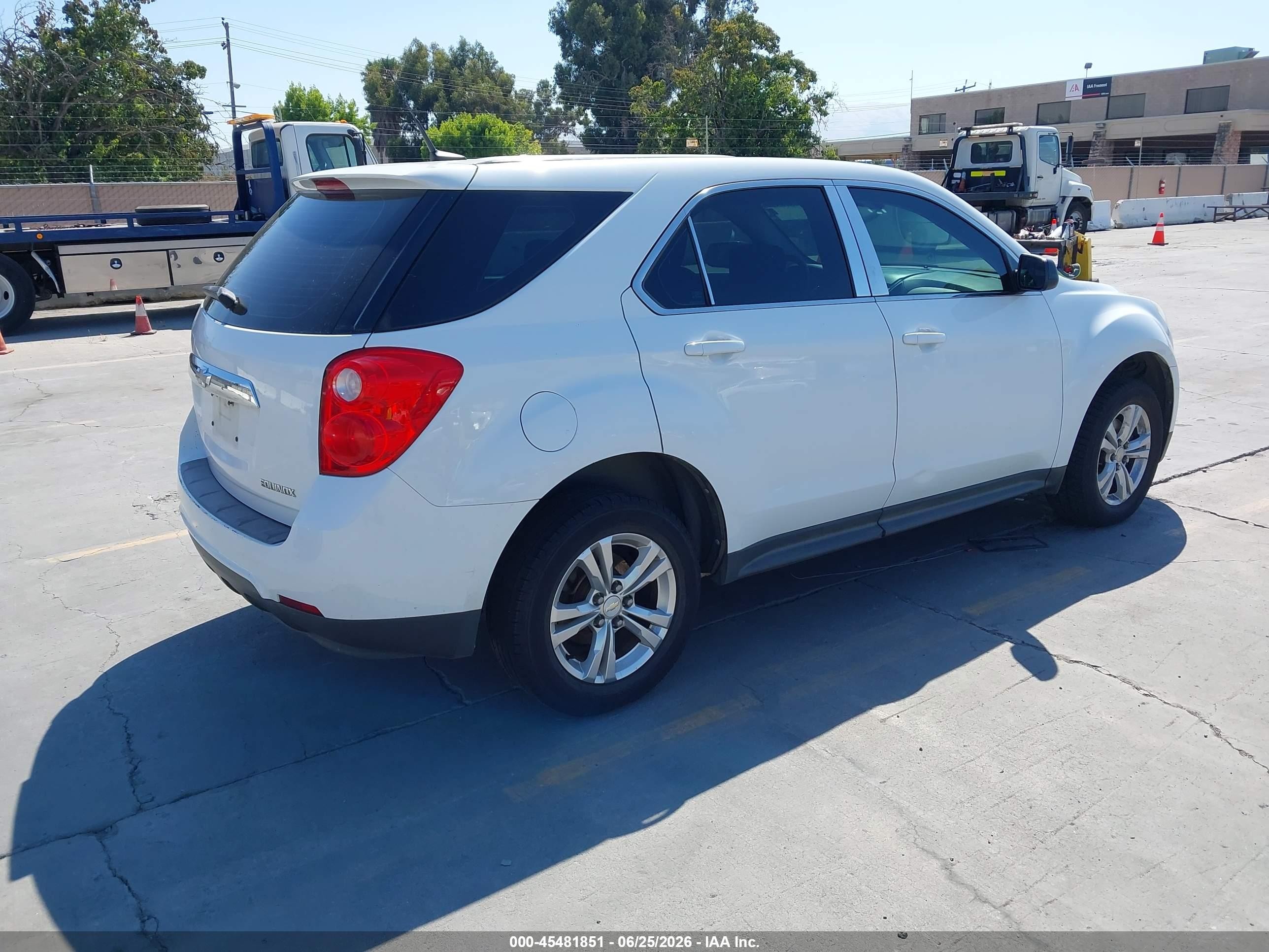 2011 Chevrolet Equinox Ls White vin: 2GNALBEC8B1217871