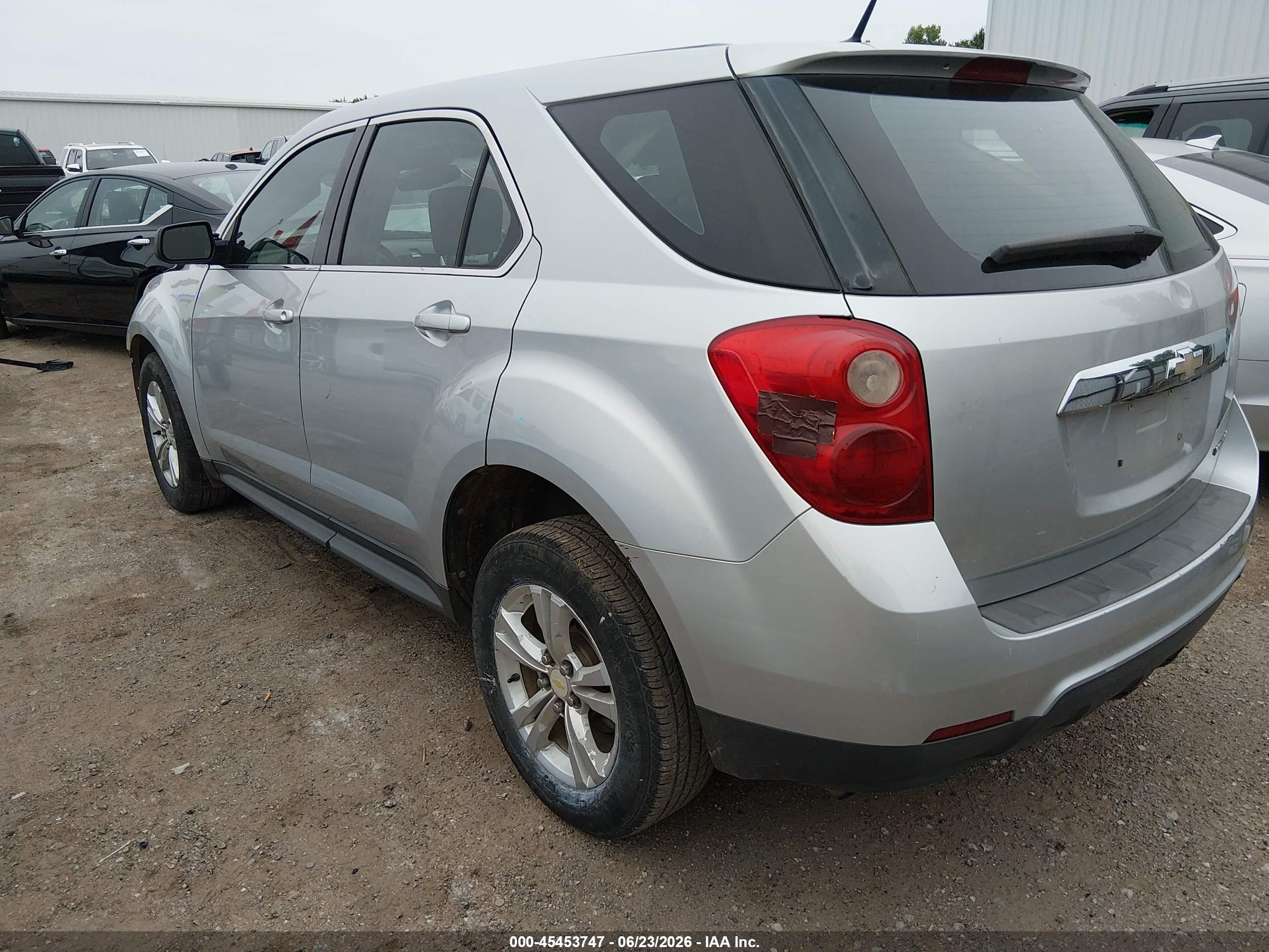 2011 Chevrolet Equinox Ls Silver vin: 2GNALBEC8B1305268