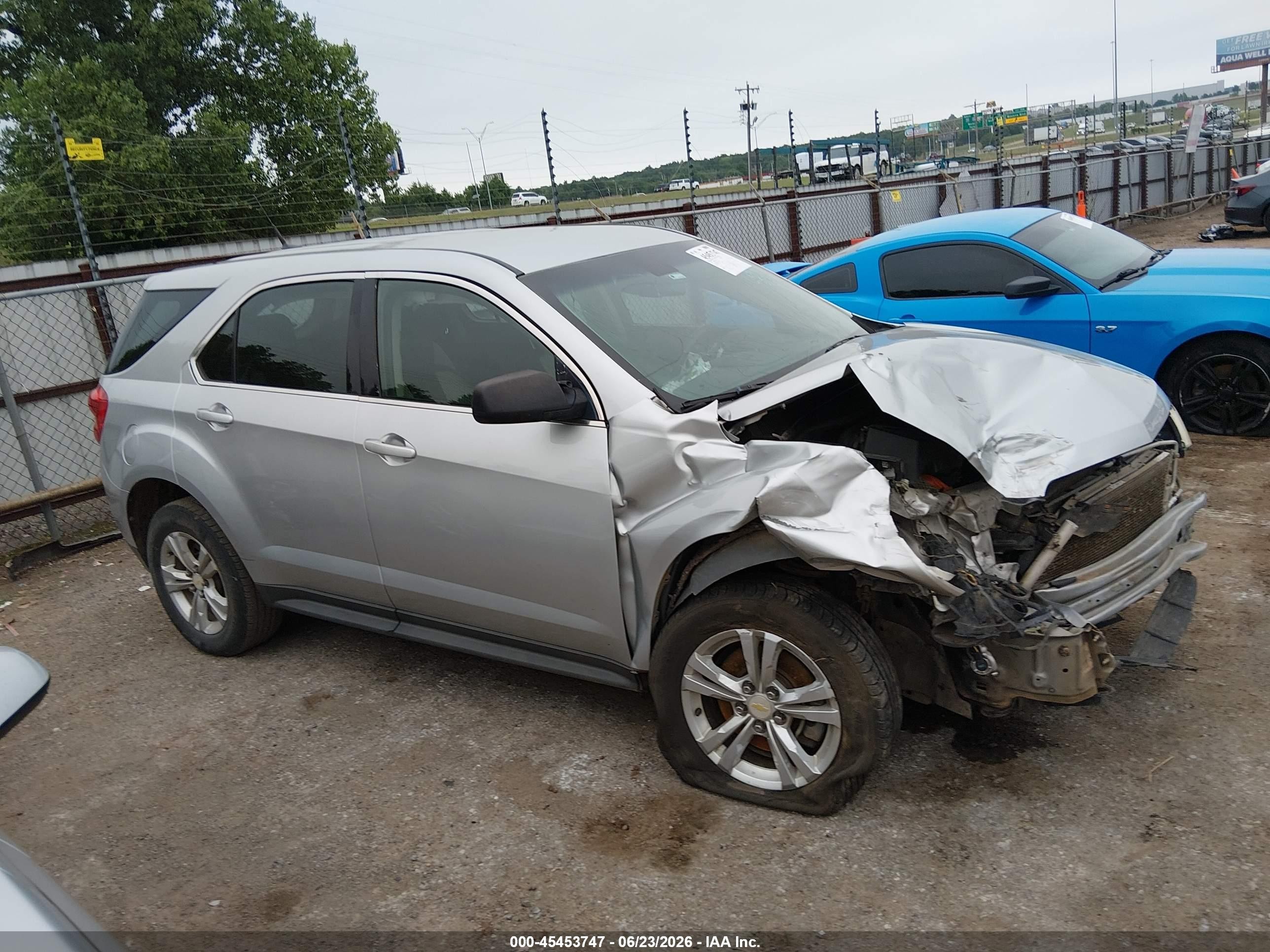 2011 Chevrolet Equinox Ls Silver vin: 2GNALBEC8B1305268