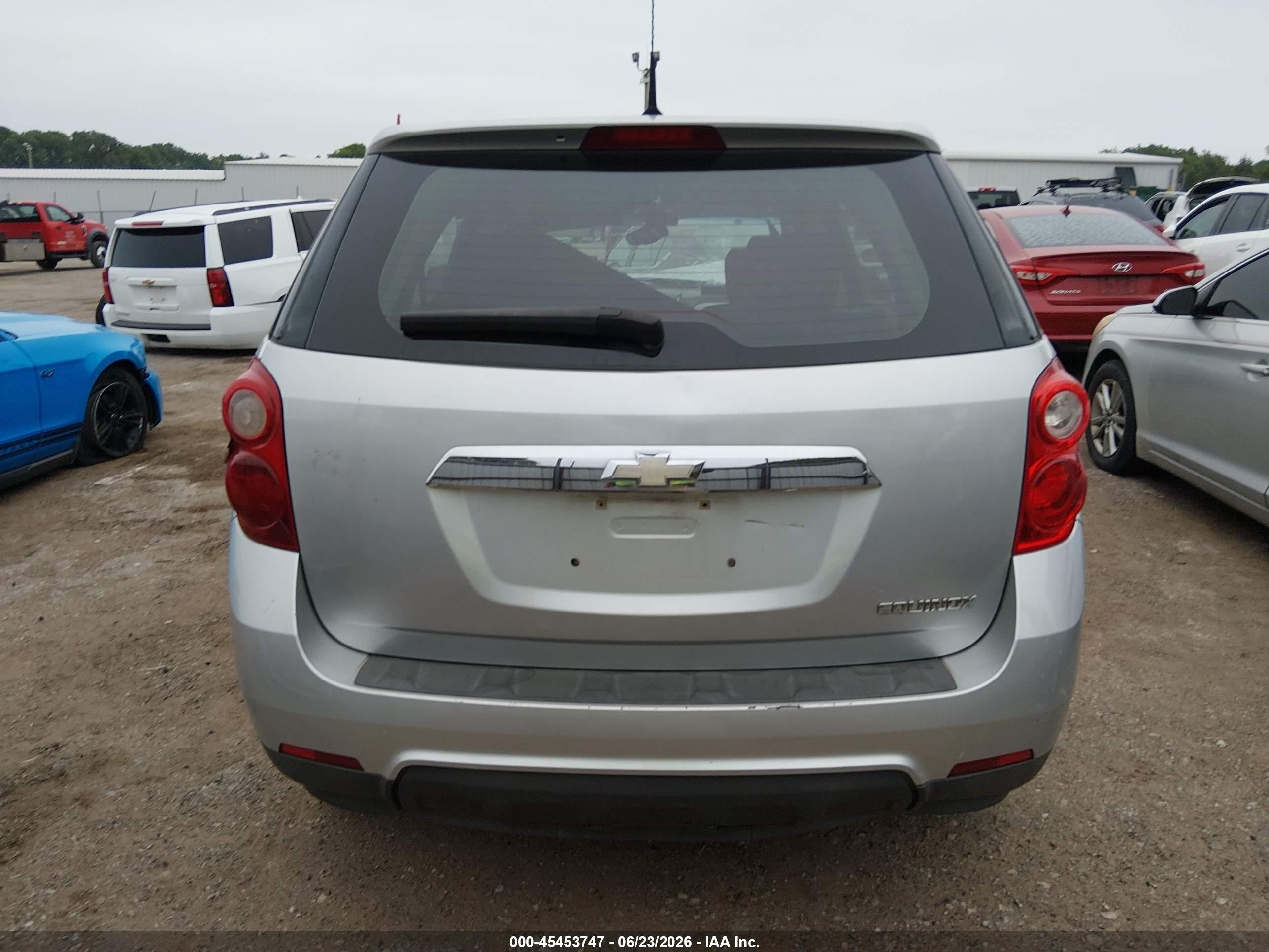 2011 Chevrolet Equinox Ls Silver vin: 2GNALBEC8B1305268