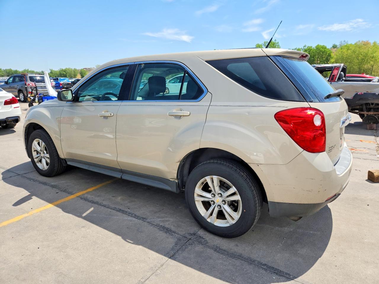 2011 Chevrolet Equinox Ls White vin: 2GNALBECXB1150657