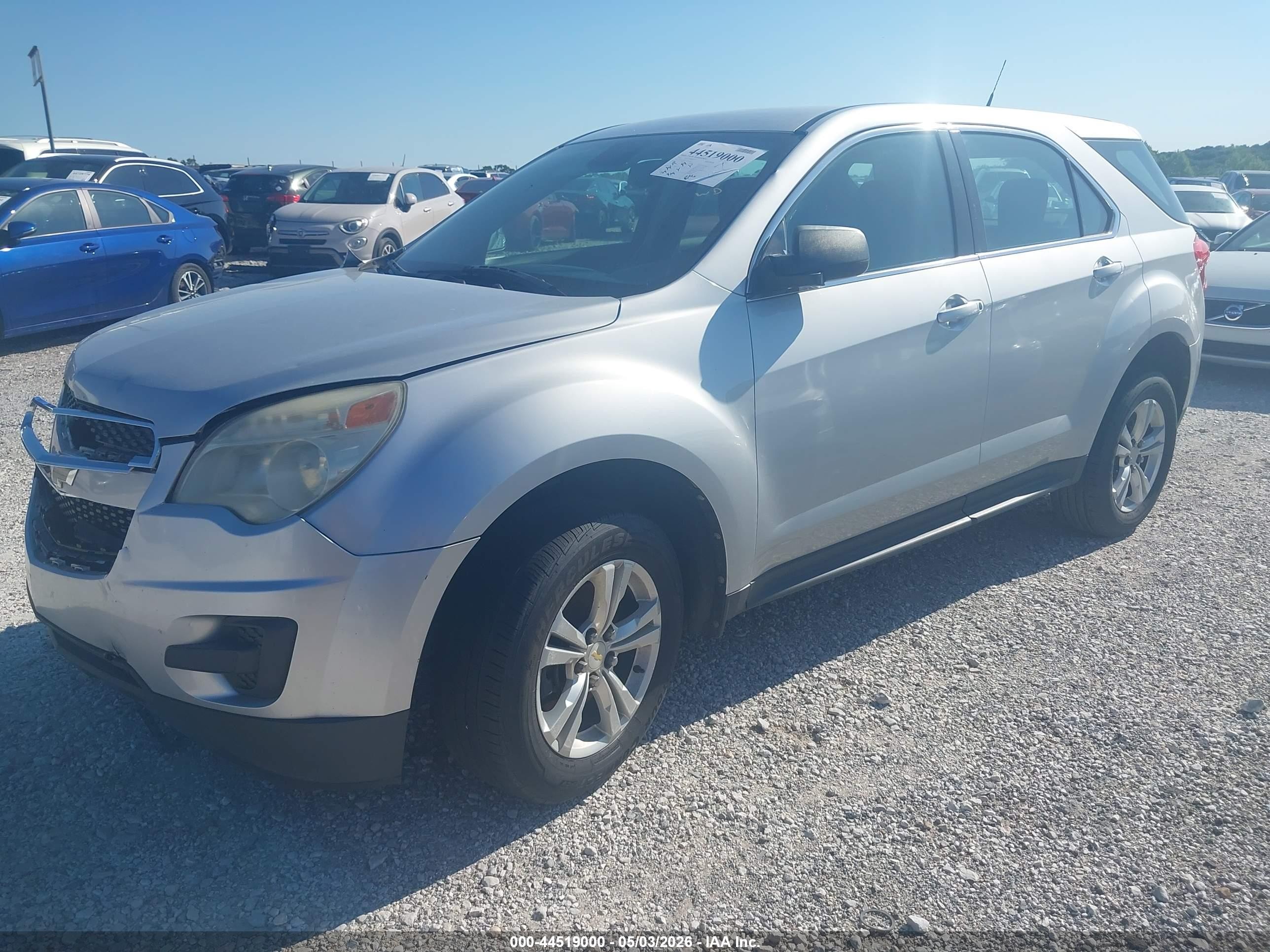 2012 Chevrolet Equinox Ls Серебряный vin: 2GNALBEK1C6308475