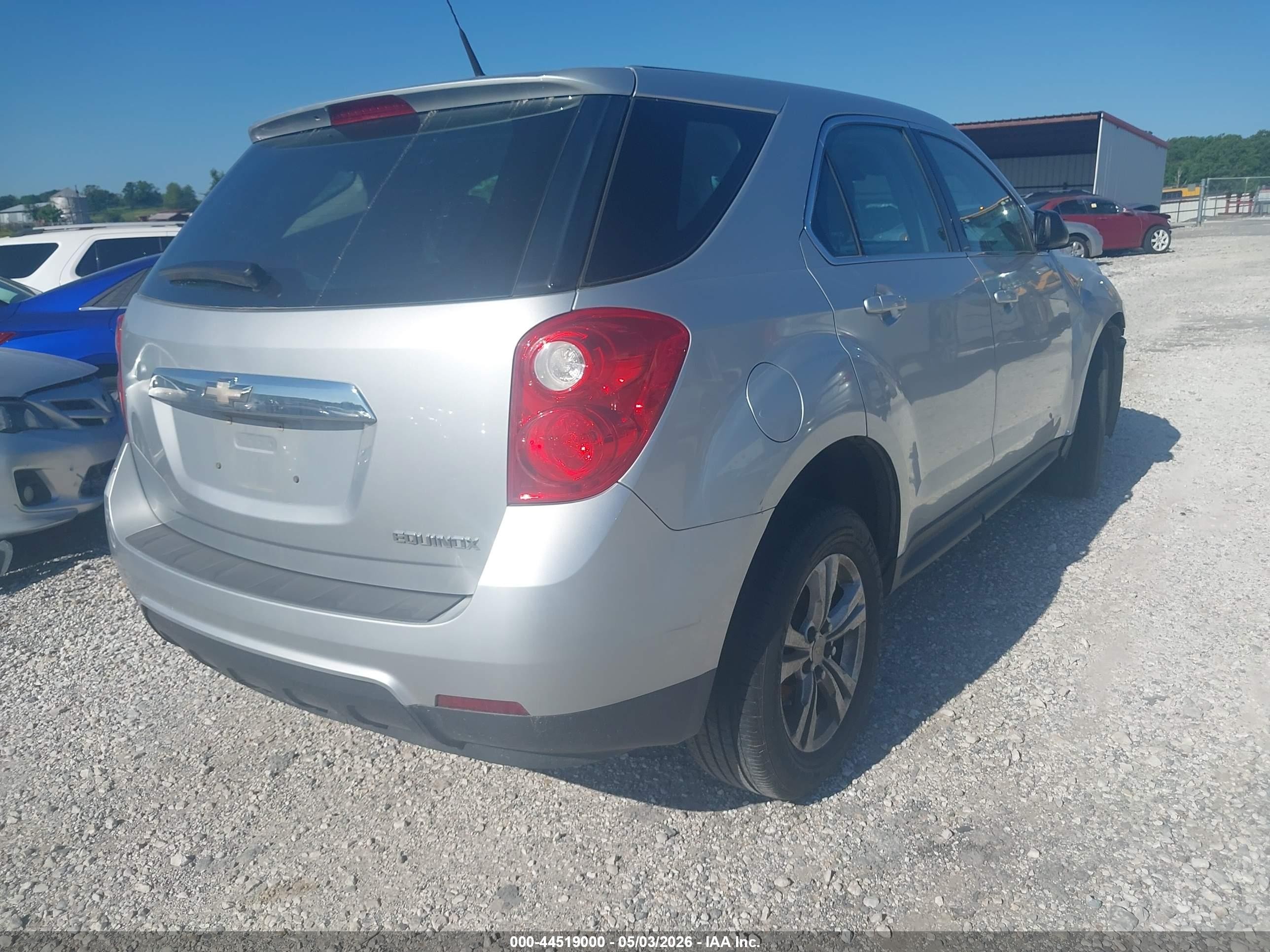 2012 Chevrolet Equinox Ls Серебряный vin: 2GNALBEK1C6308475