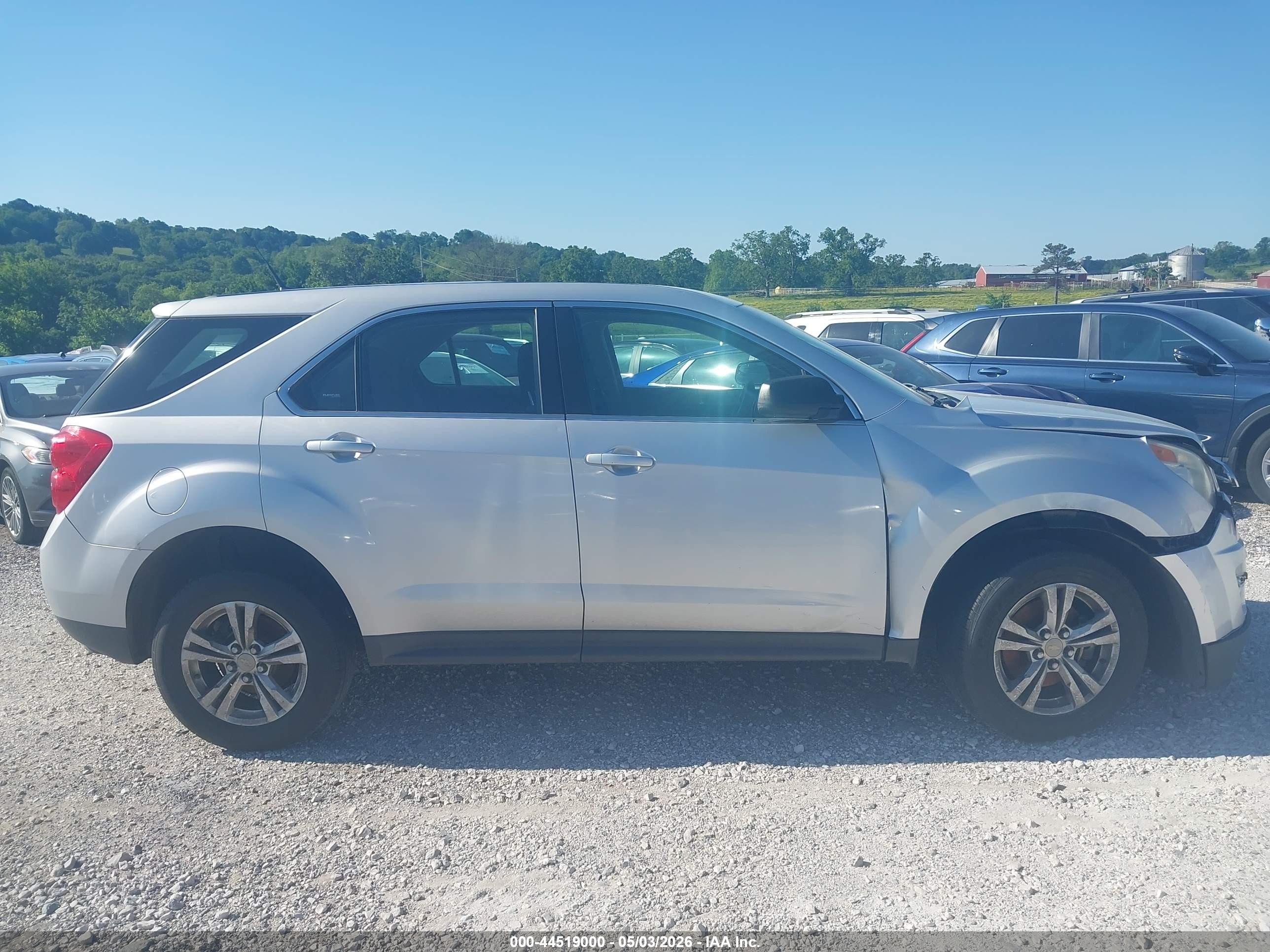 2012 Chevrolet Equinox Ls Серебряный vin: 2GNALBEK1C6308475