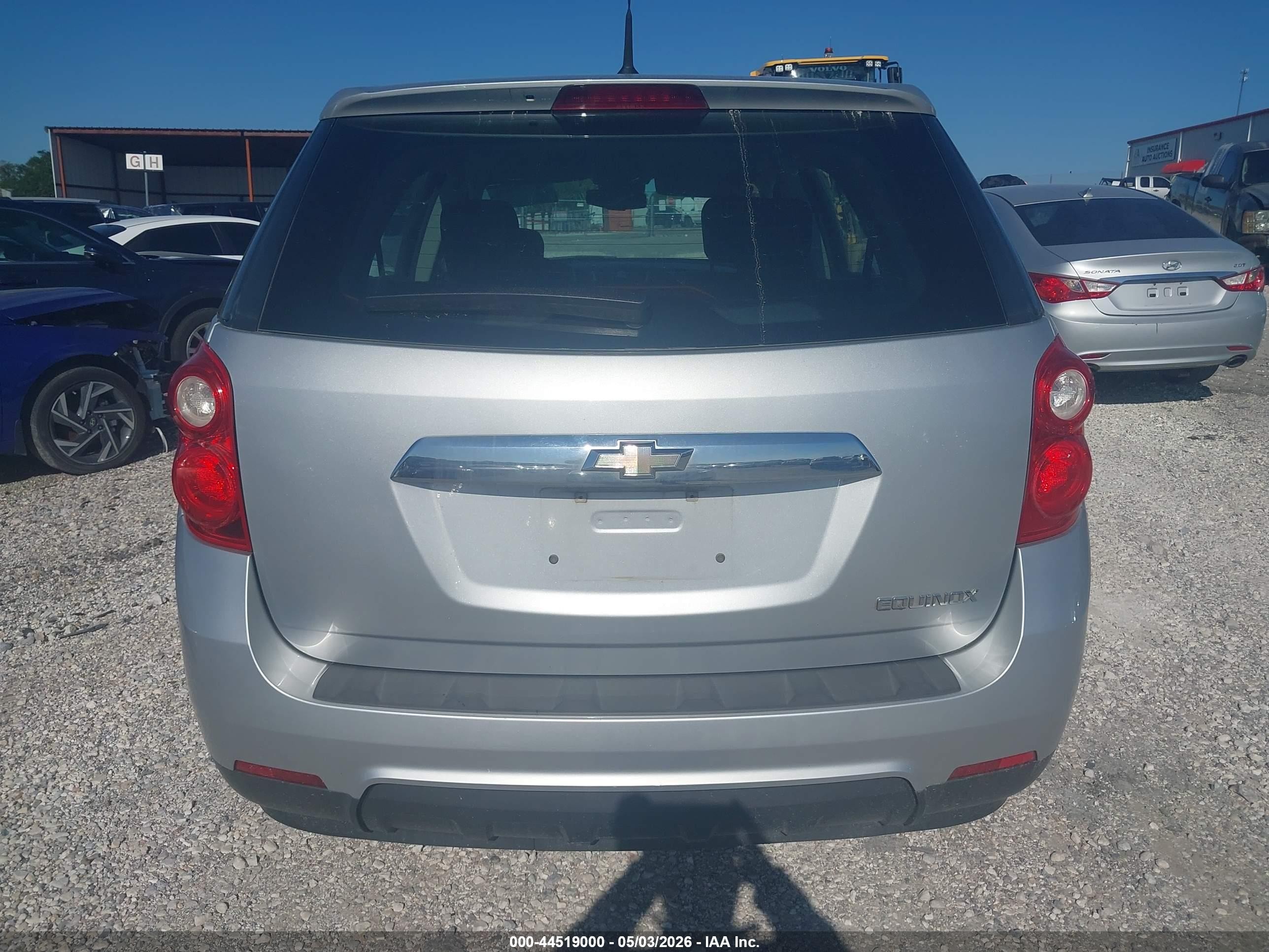 2012 Chevrolet Equinox Ls Серебряный vin: 2GNALBEK1C6308475