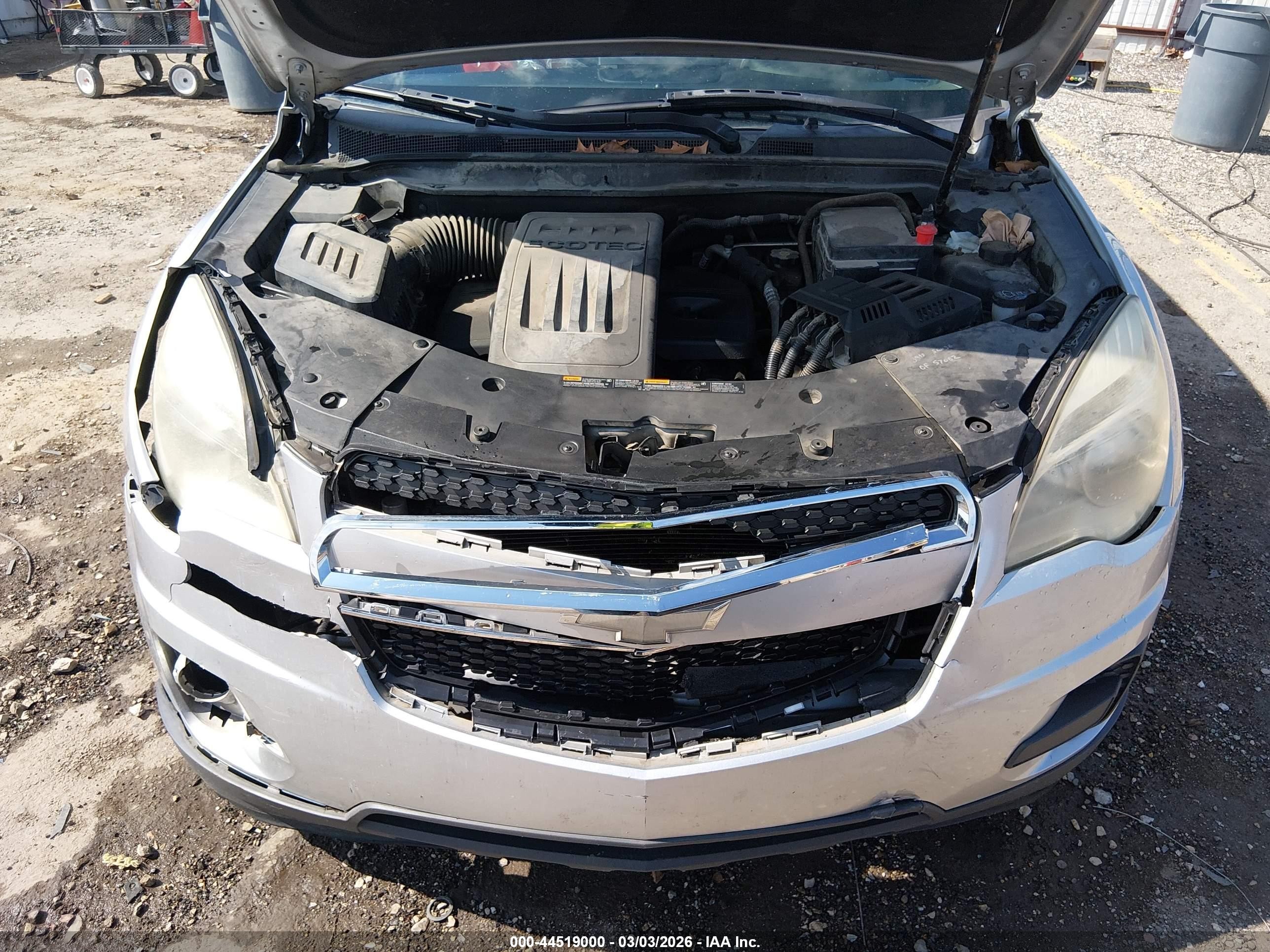 2012 Chevrolet Equinox Ls Серебряный vin: 2GNALBEK1C6308475