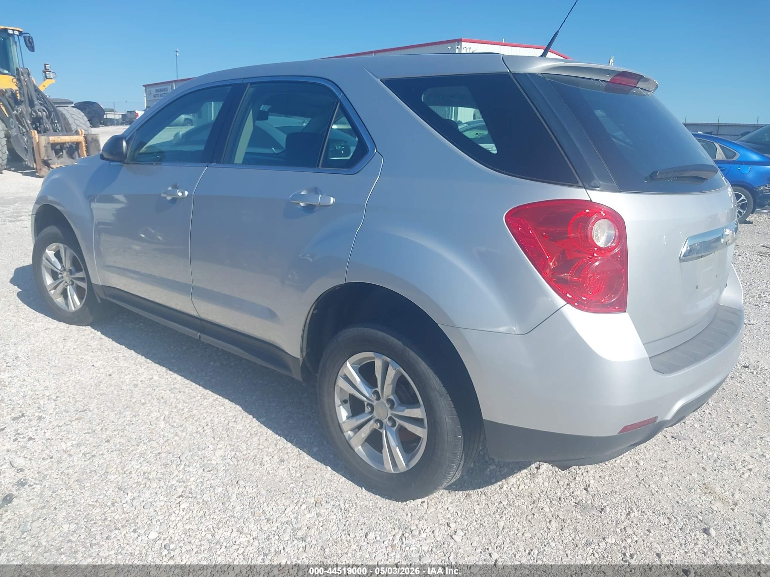 2012 Chevrolet Equinox Ls Серебряный vin: 2GNALBEK1C6308475