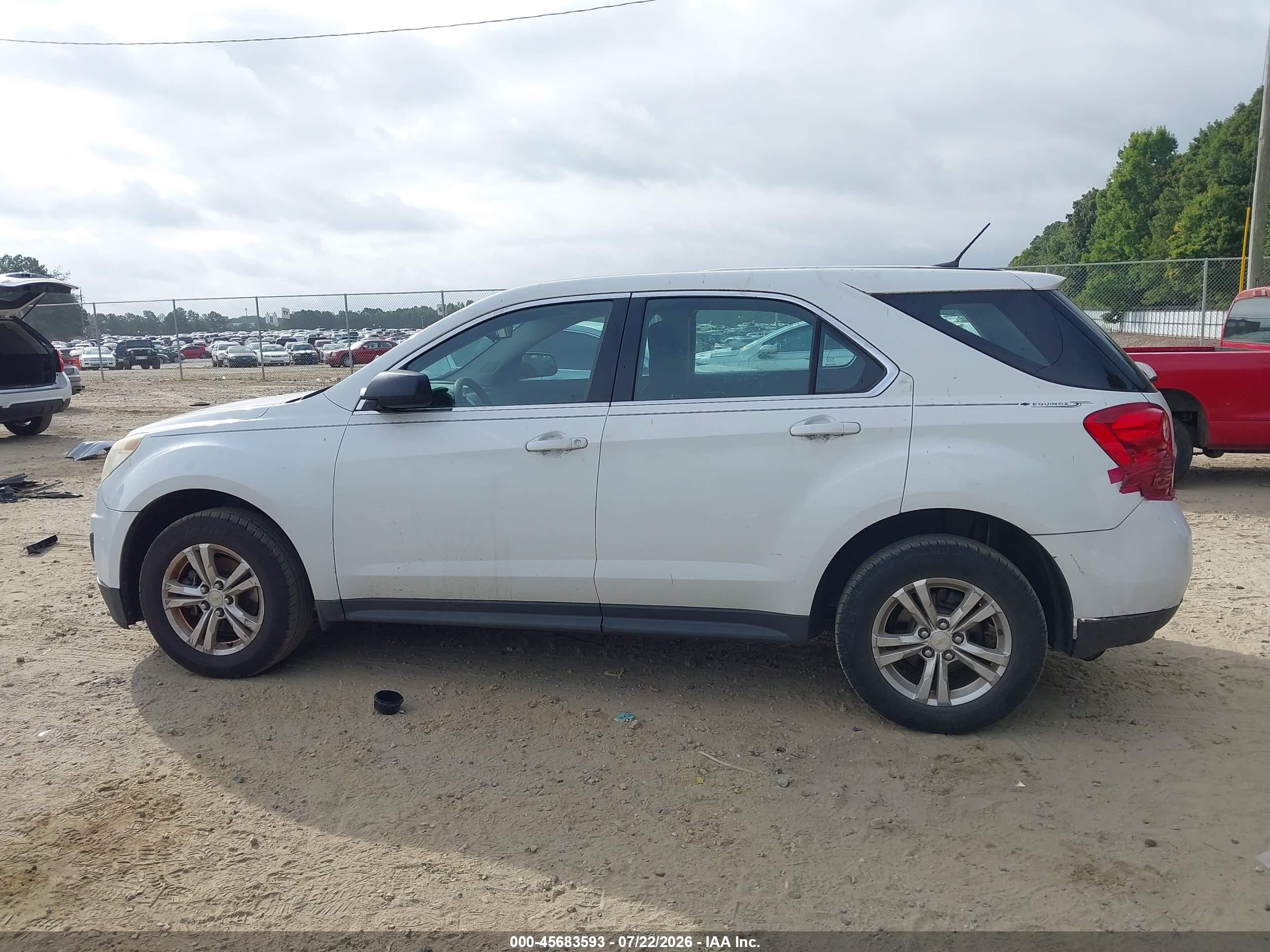 2013 Chevrolet Equinox Ls White vin: 2GNALBEK1D6432750