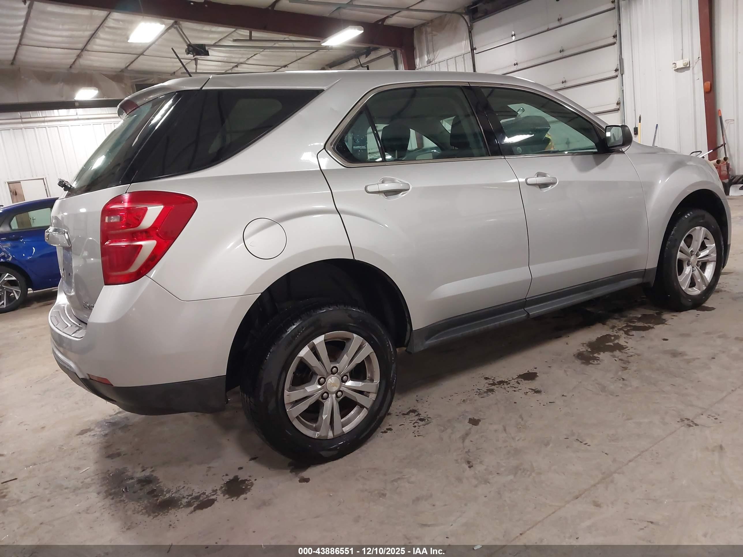 2017 Chevrolet Equinox Ls Silver vin: 2GNALBEK1H1583266