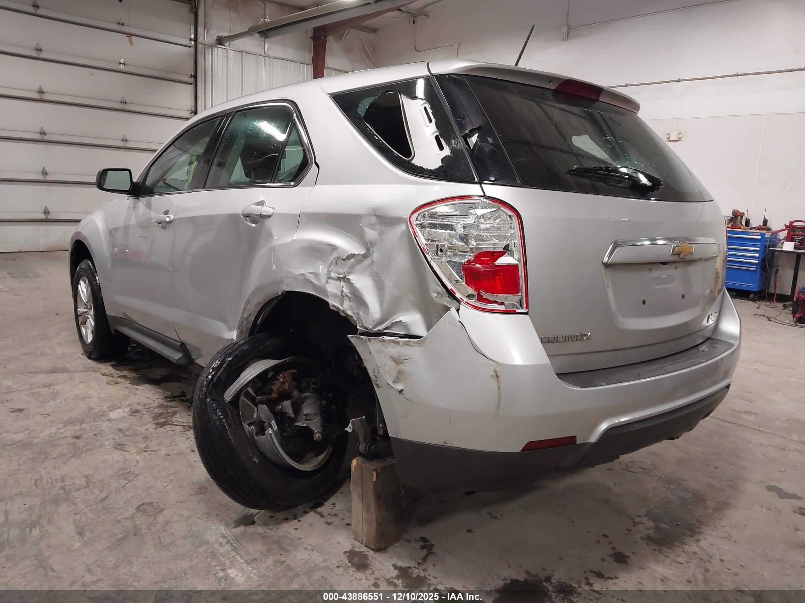 2017 Chevrolet Equinox Ls Silver vin: 2GNALBEK1H1583266