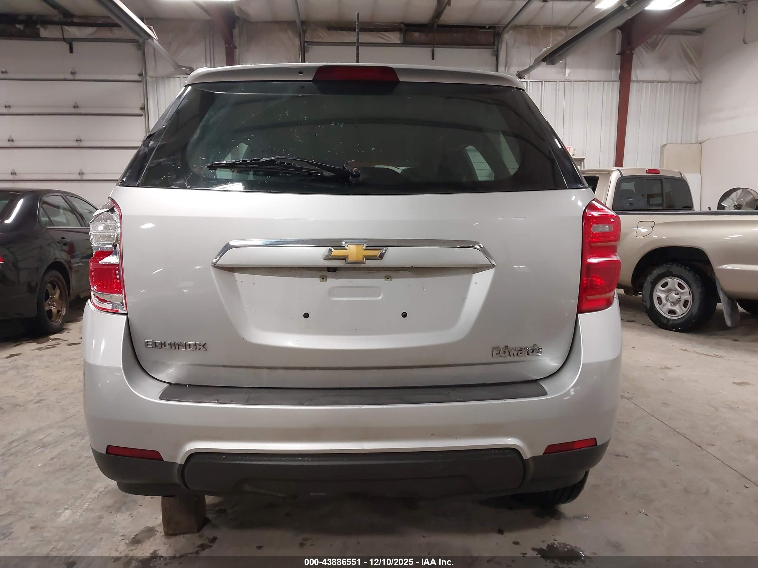 2017 Chevrolet Equinox Ls Silver vin: 2GNALBEK1H1583266