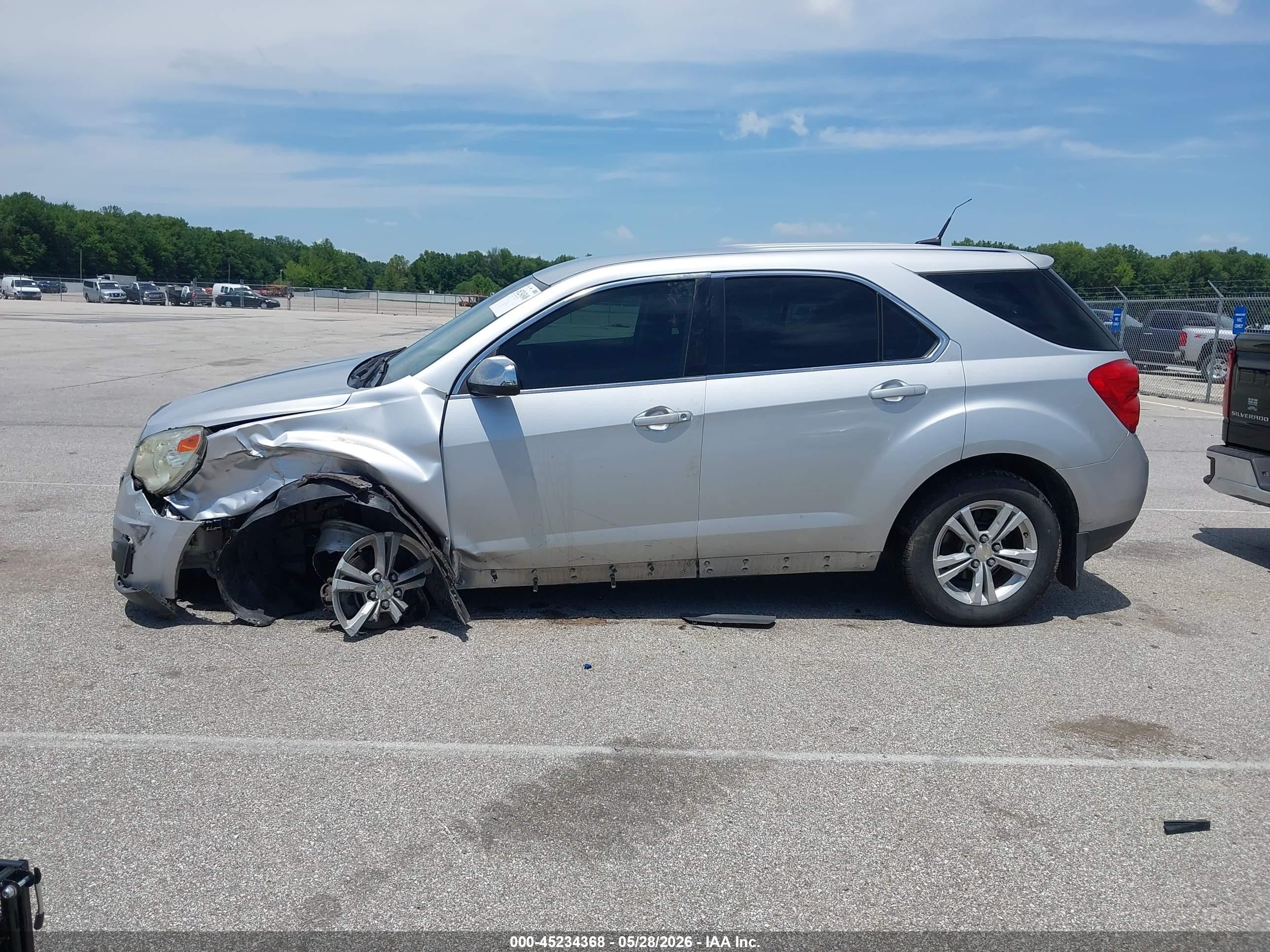 2012 Chevrolet Equinox Ls Silver vin: 2GNALBEK2C6326712
