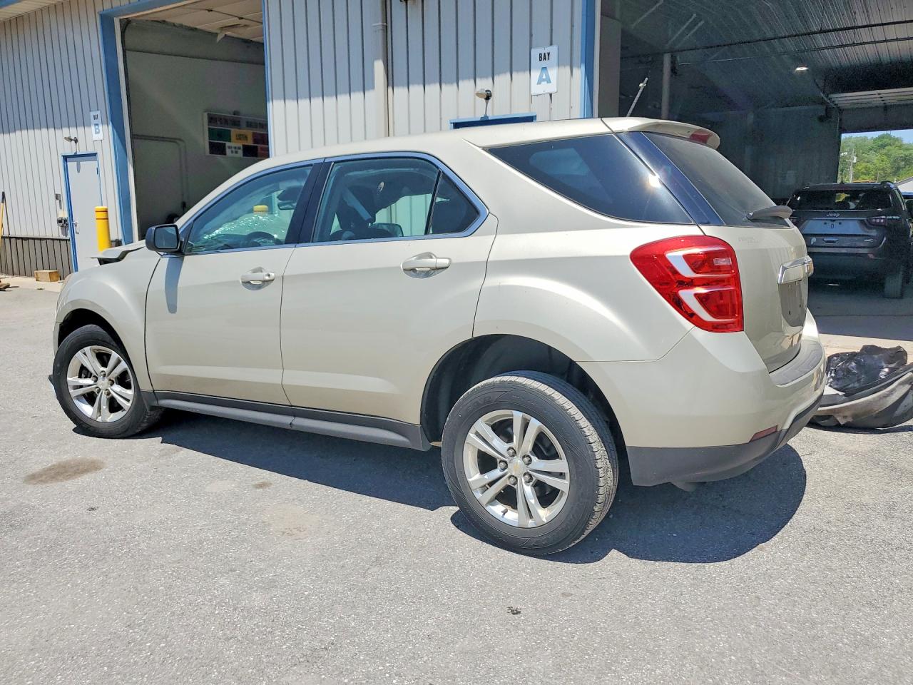 2016 Chevrolet Equinox Ls Cream vin: 2GNALBEK2G1131695