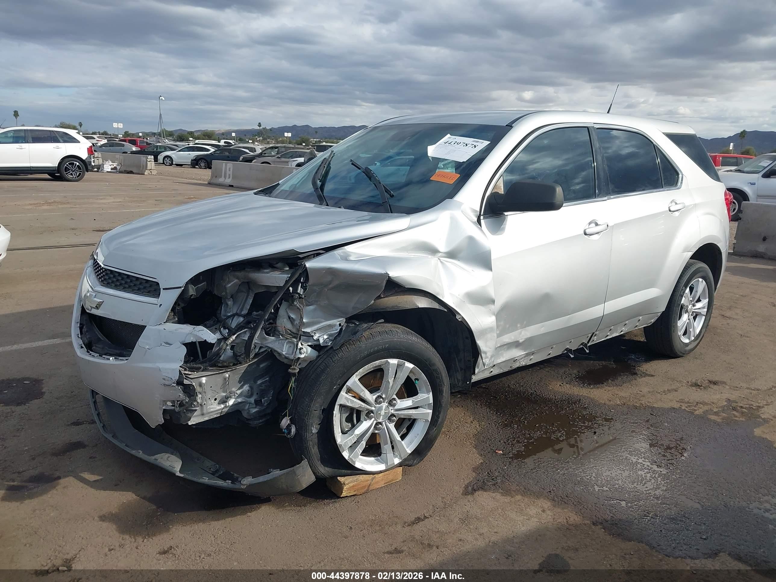 2012 Chevrolet Equinox Ls Серебряный vin: 2GNALBEK3C1163940