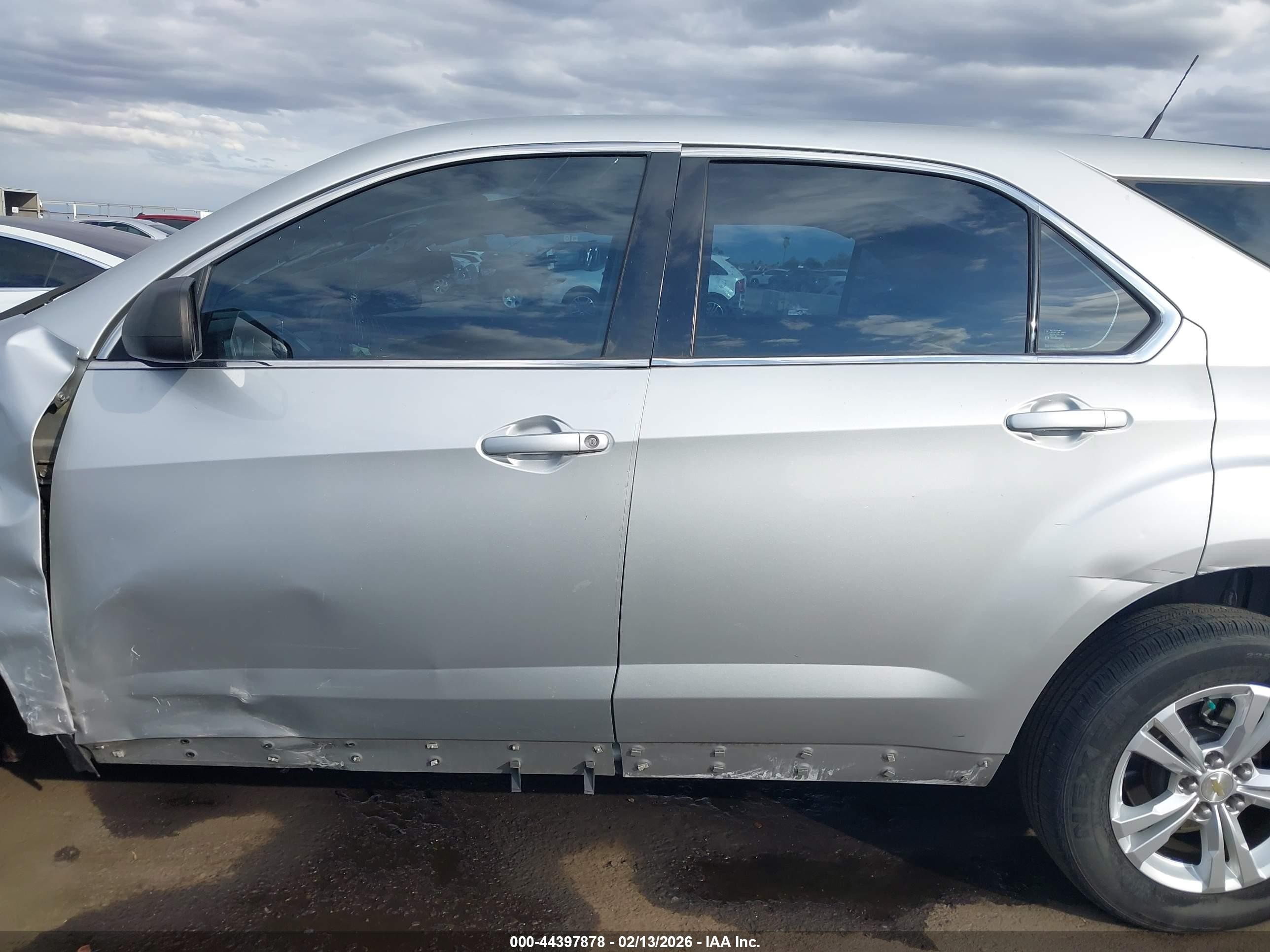 2012 Chevrolet Equinox Ls Серебряный vin: 2GNALBEK3C1163940