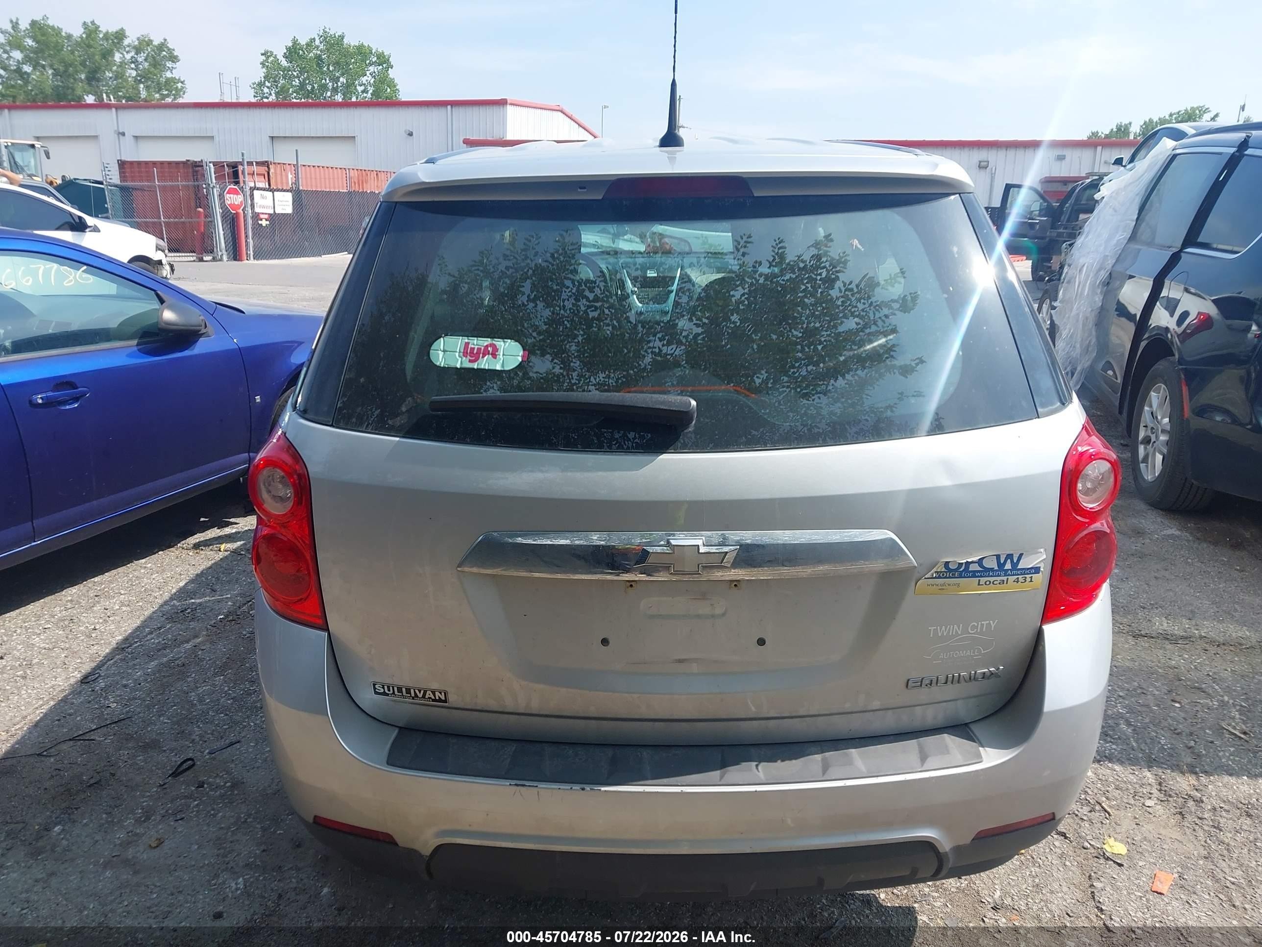 2012 Chevrolet Equinox Ls Серебряный vin: 2GNALBEK4C1281284