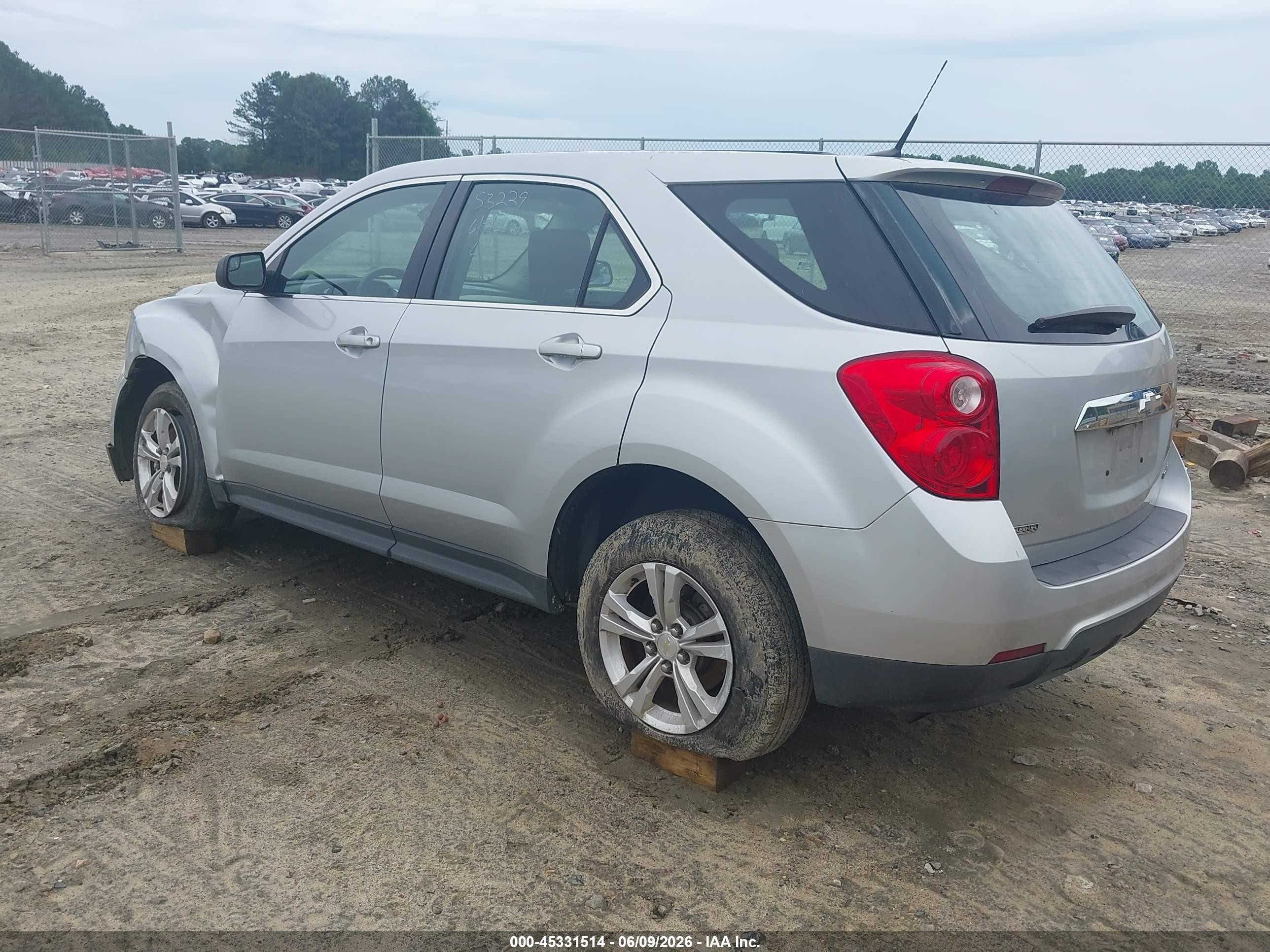 2012 Chevrolet Equinox Ls Silver vin: 2GNALBEK4C6143439