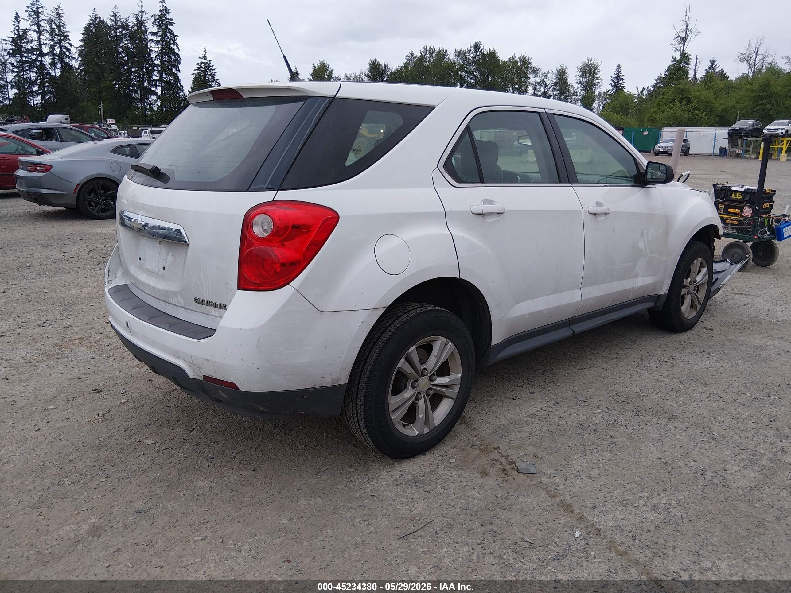 2012 Chevrolet Equinox Ls White vin: 2GNALBEK5C1171313