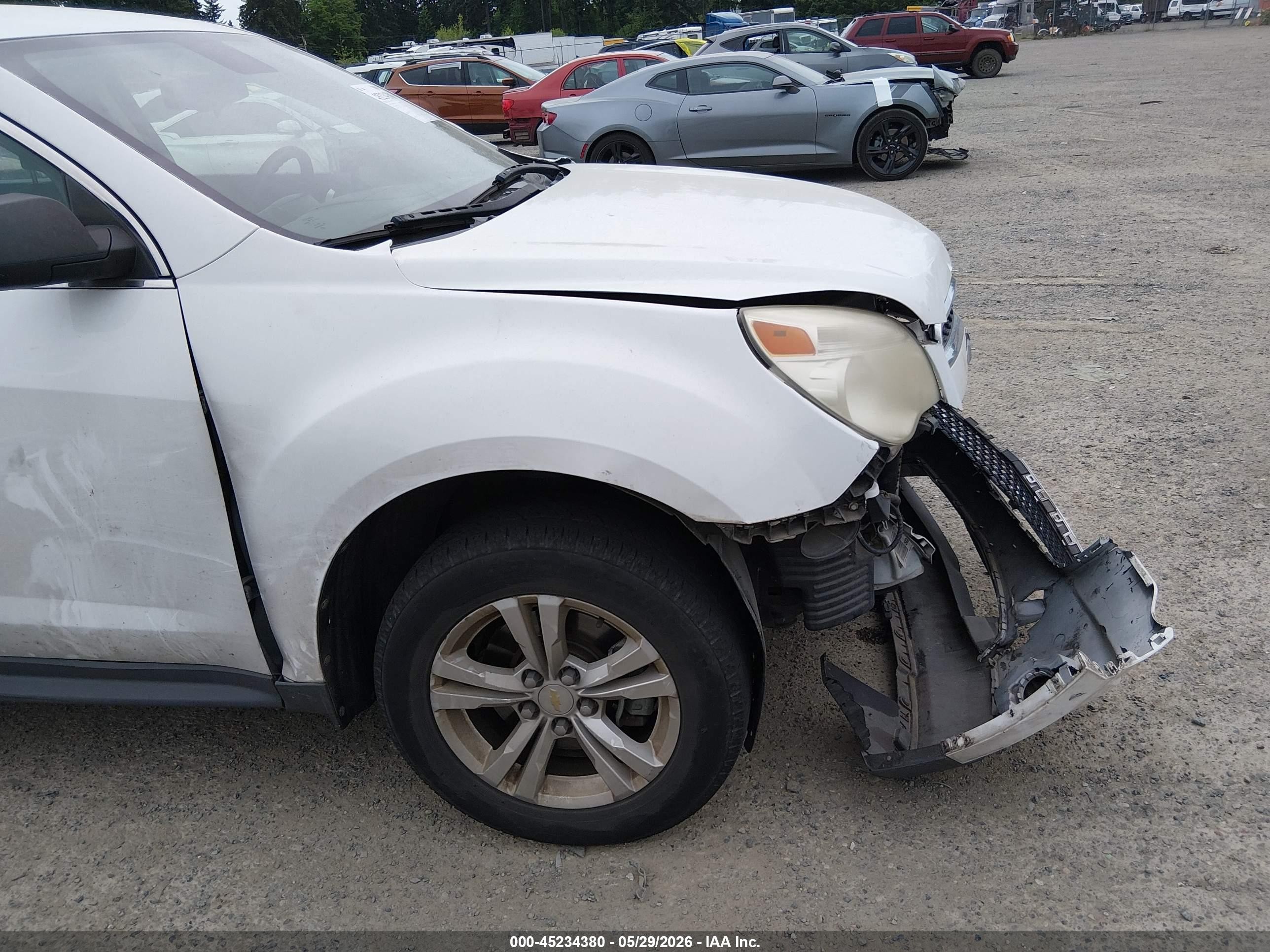 2012 Chevrolet Equinox Ls White vin: 2GNALBEK5C1171313