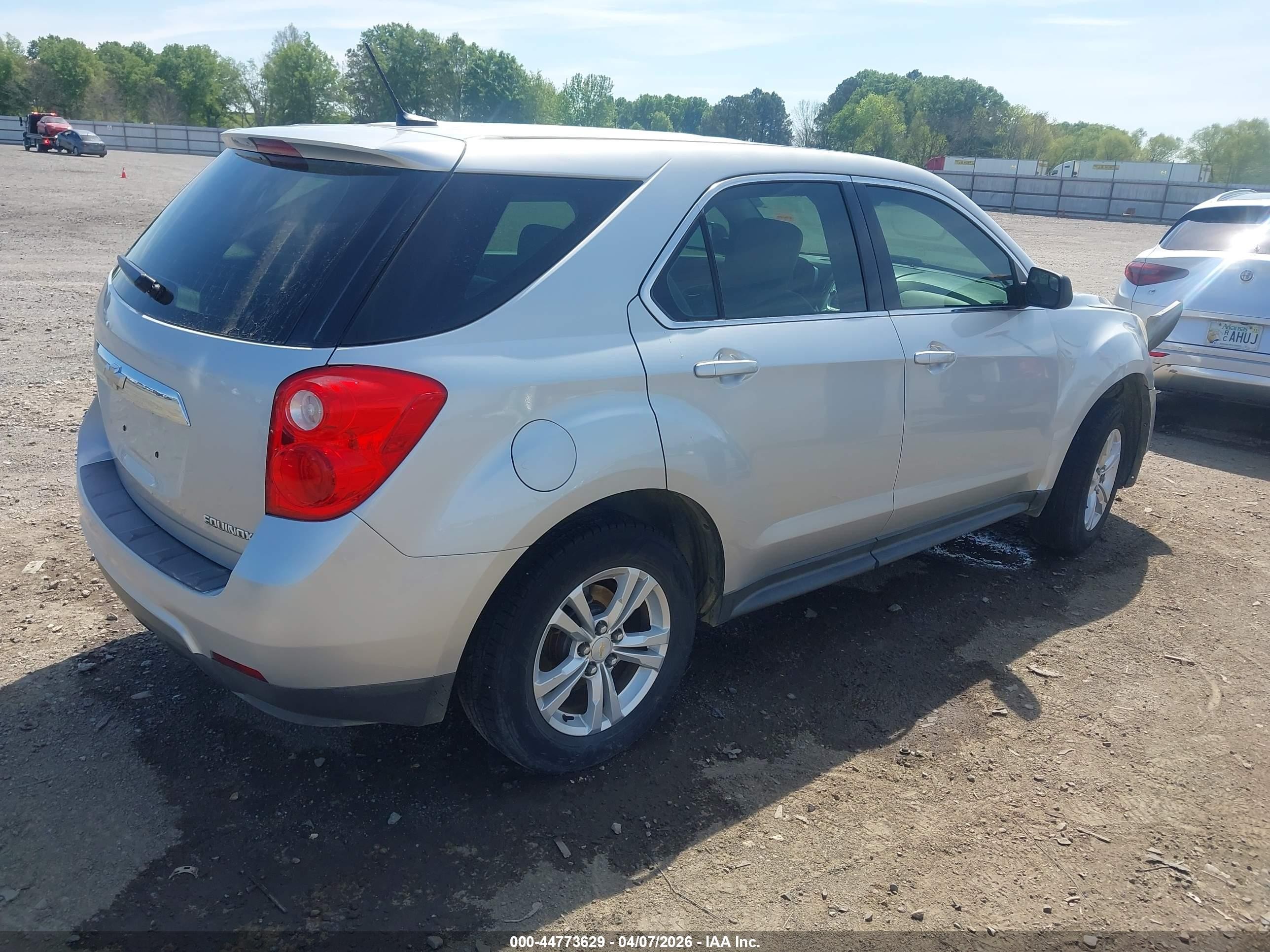 2013 Chevrolet Equinox Ls Silver vin: 2GNALBEK5D6428359
