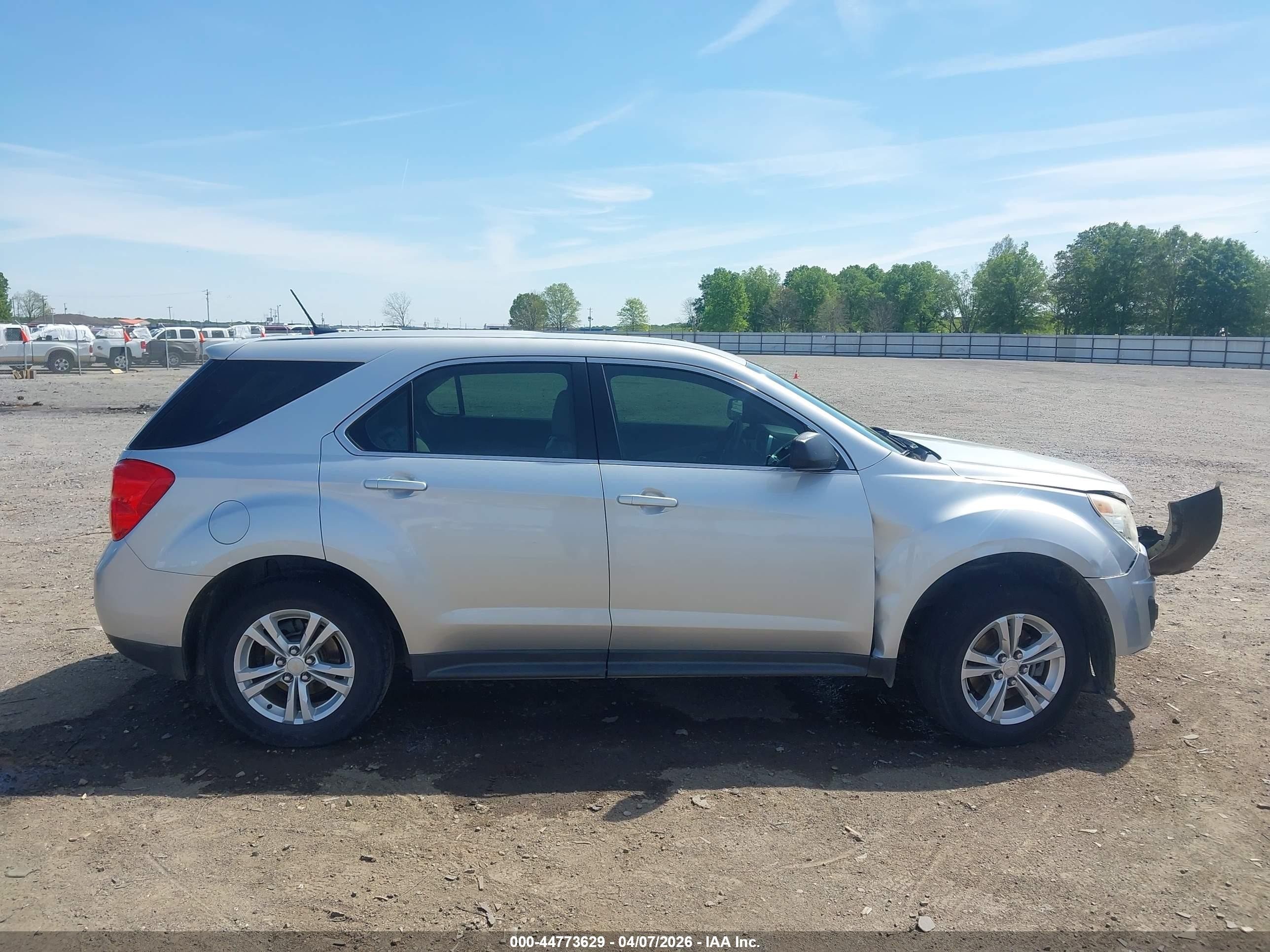 2013 Chevrolet Equinox Ls Silver vin: 2GNALBEK5D6428359