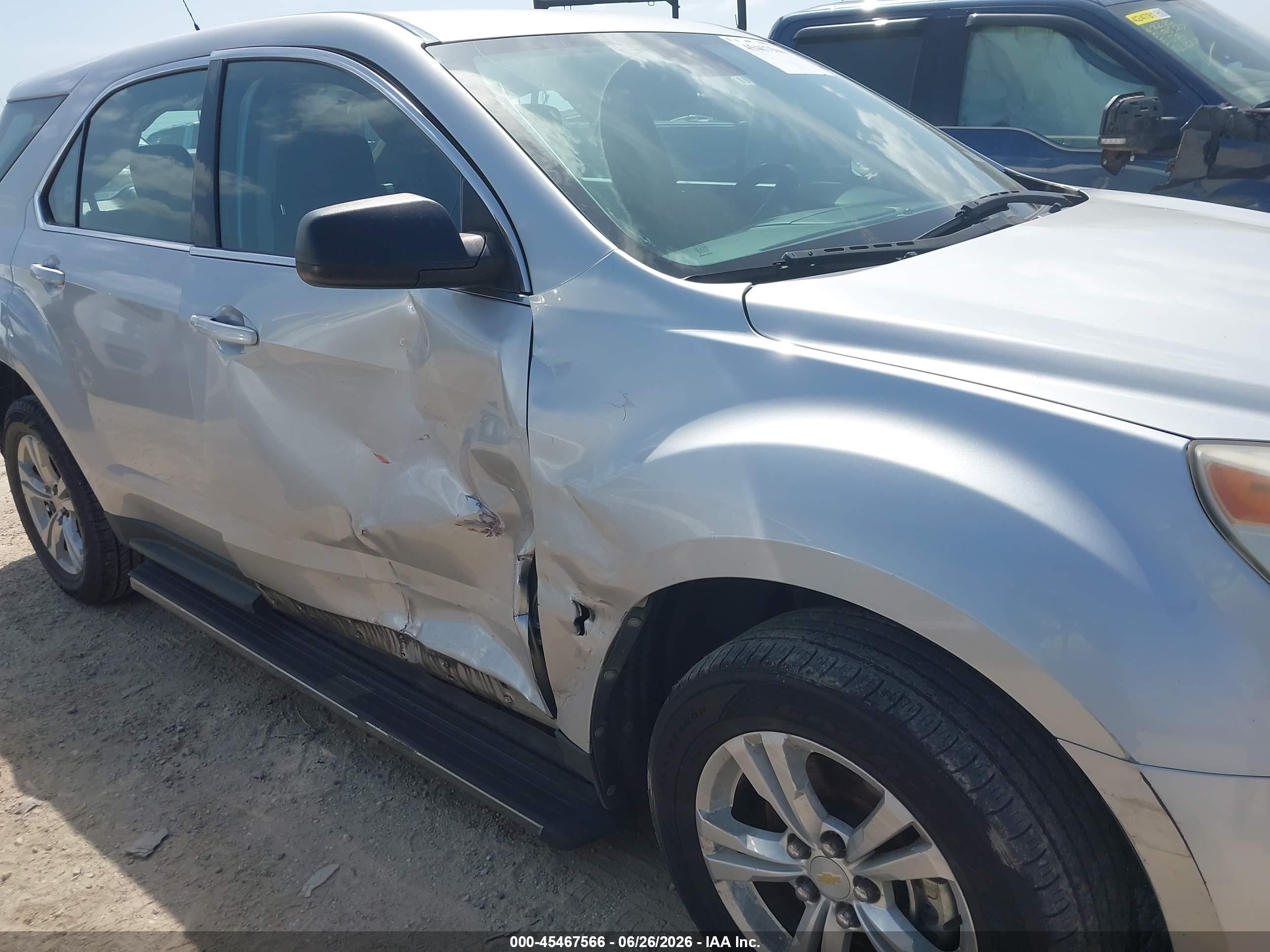 2012 Chevrolet Equinox Ls Silver vin: 2GNALBEK6C1116854